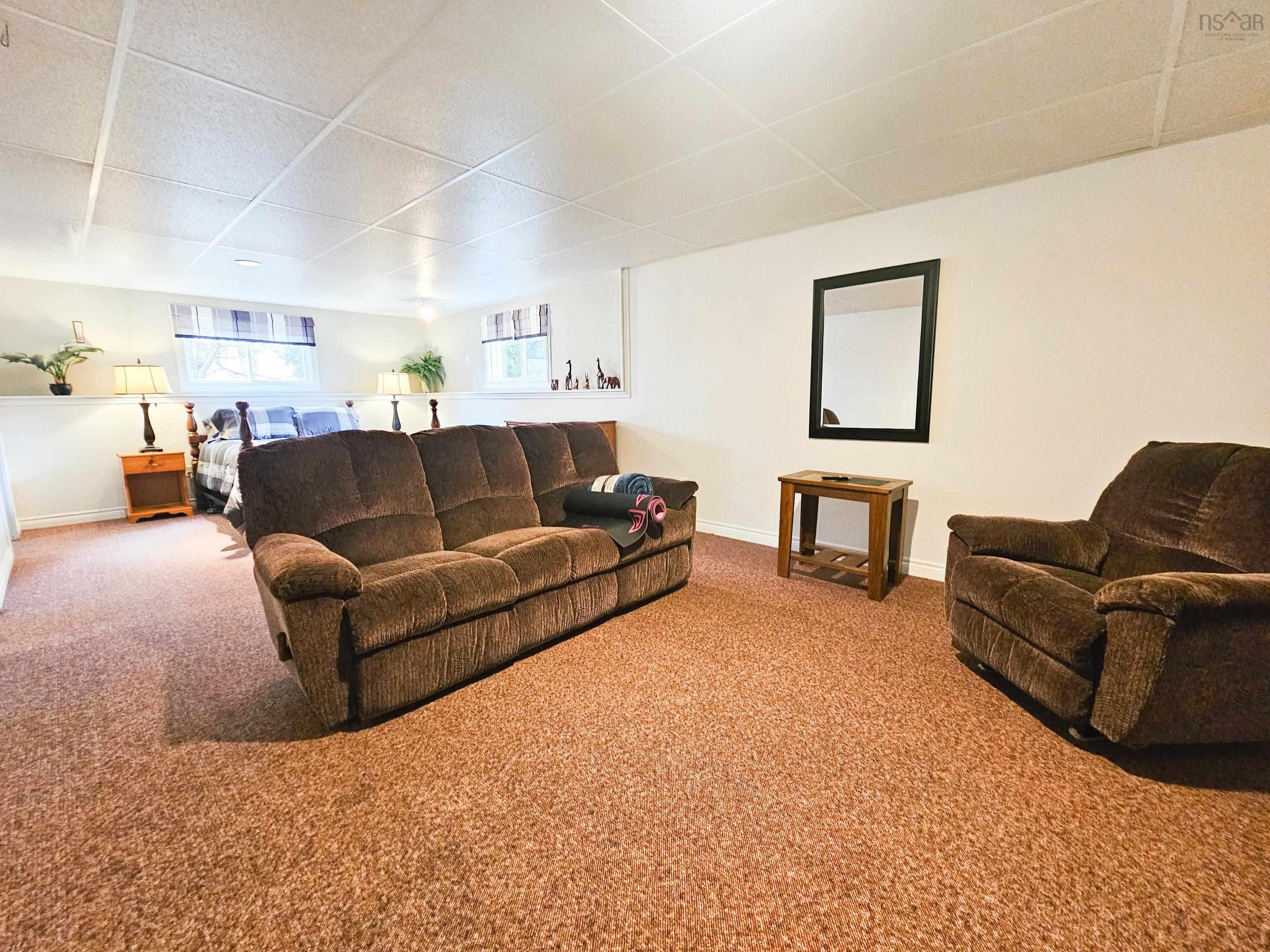 $450,000.00: 24 Carriage Lane, Lower Truro