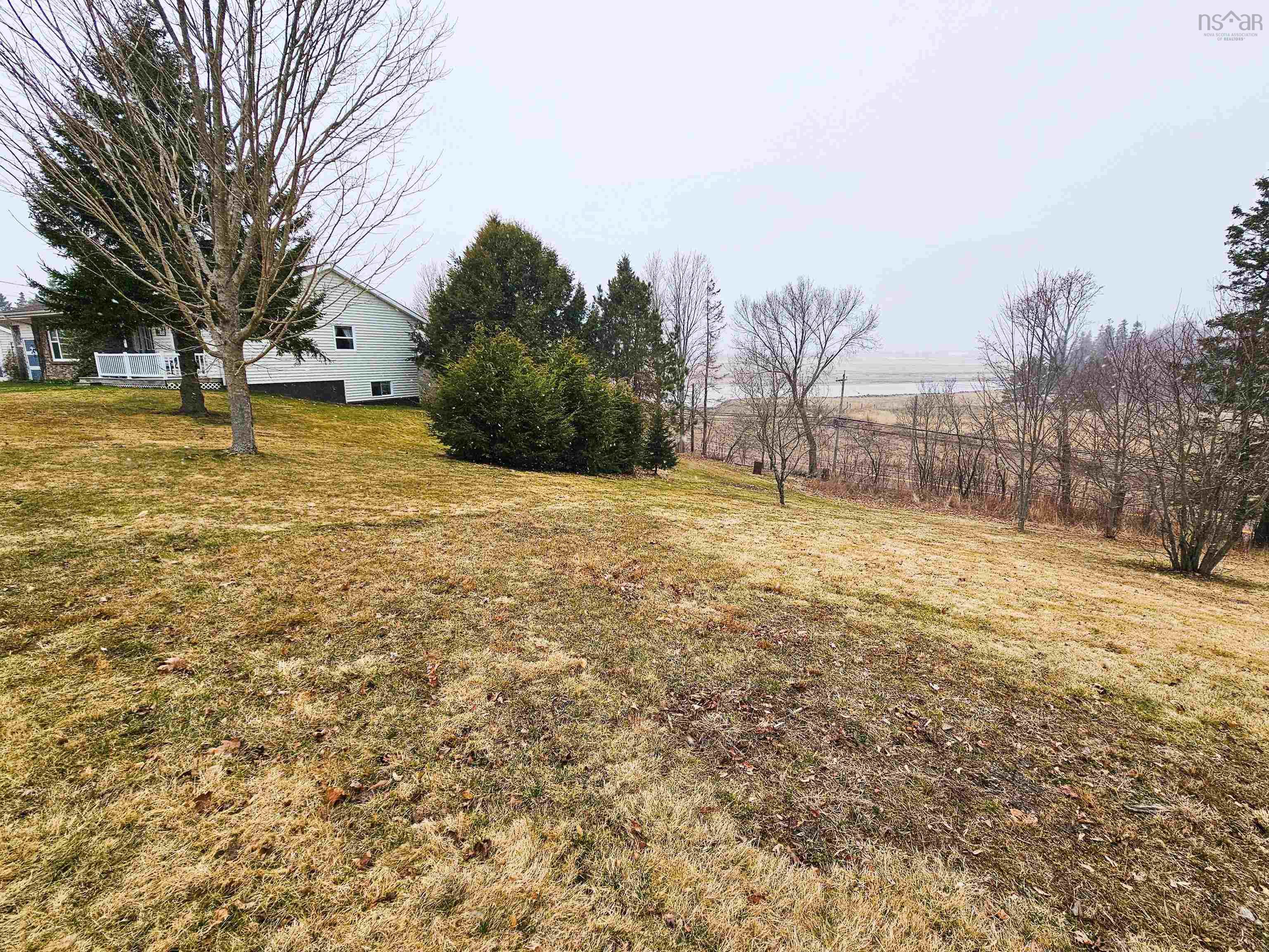 $450,000.00: 24 Carriage Lane, Lower Truro