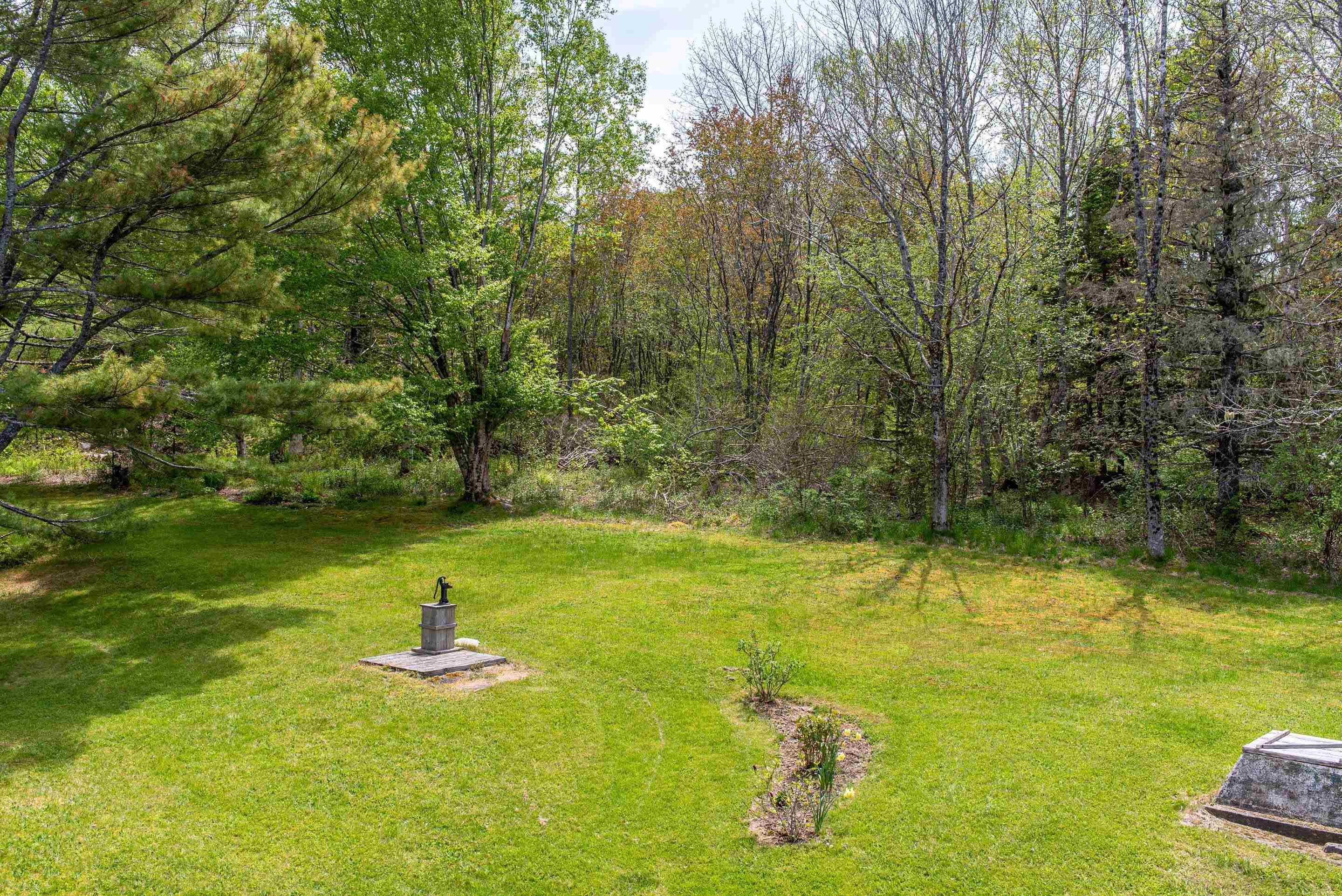 $799,900.00: 9957 Peggys Cove Road, Hackett