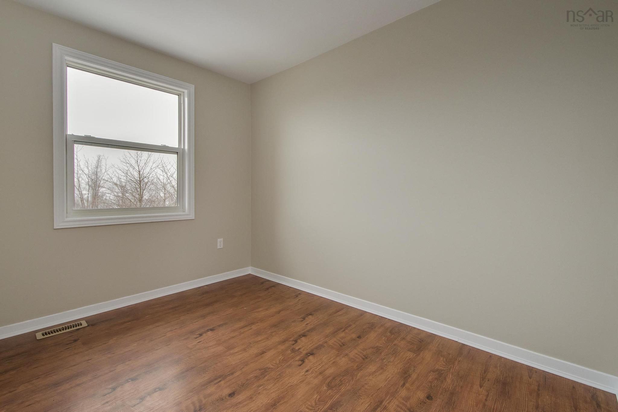 $379,900.00: 307 Poplar Drive, Dartmouth