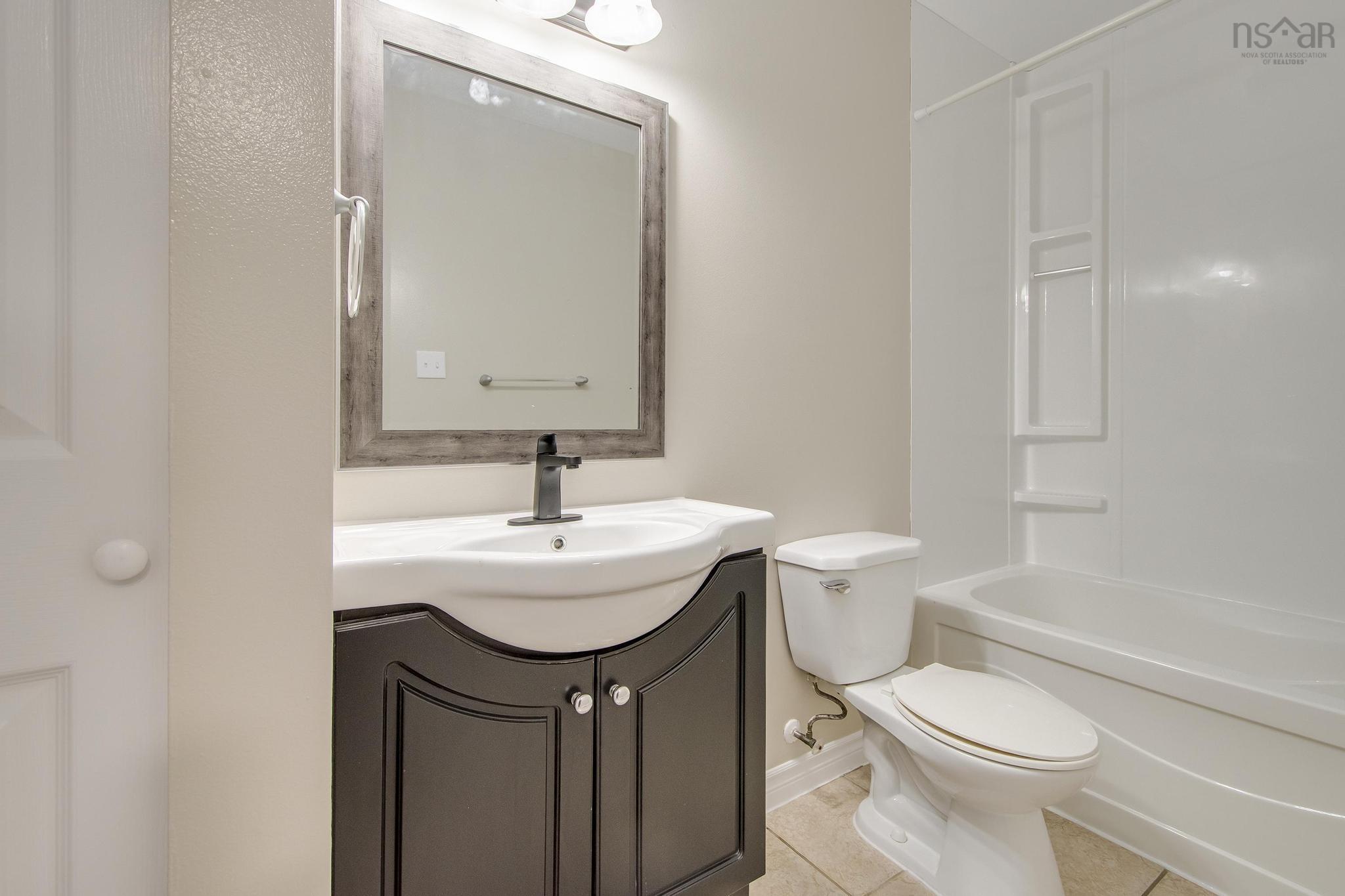 $379,900.00: 307 Poplar Drive, Dartmouth