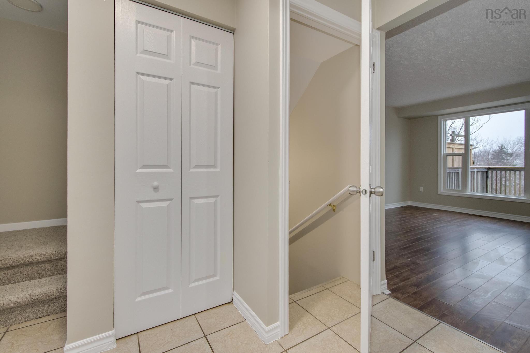$379,900.00: 307 Poplar Drive, Dartmouth