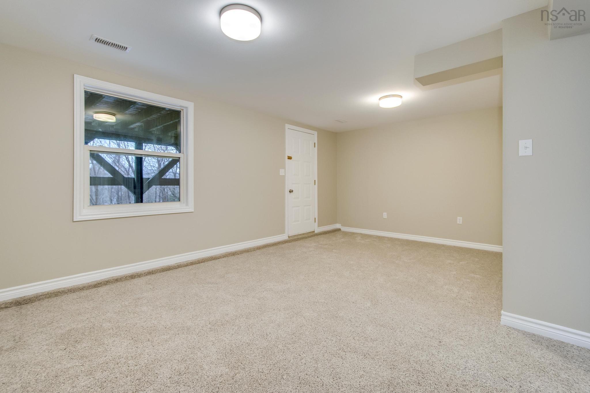 $379,900.00: 307 Poplar Drive, Dartmouth