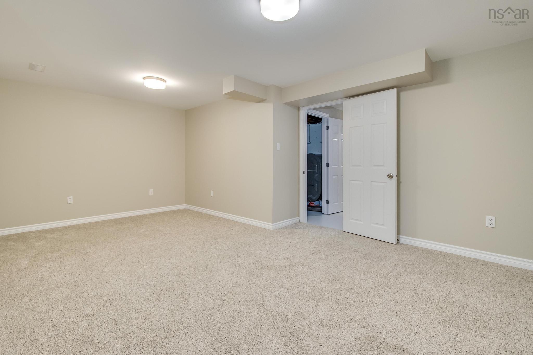 $379,900.00: 307 Poplar Drive, Dartmouth