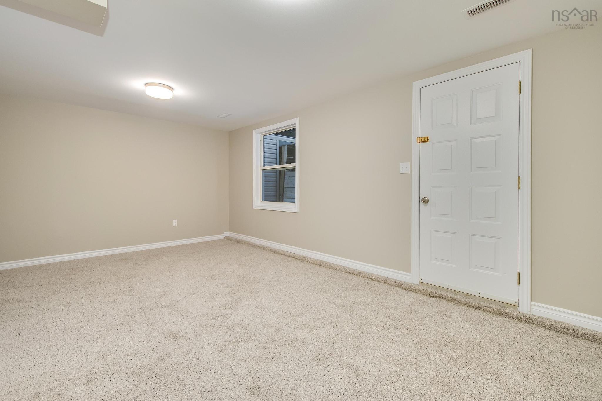 $379,900.00: 307 Poplar Drive, Dartmouth