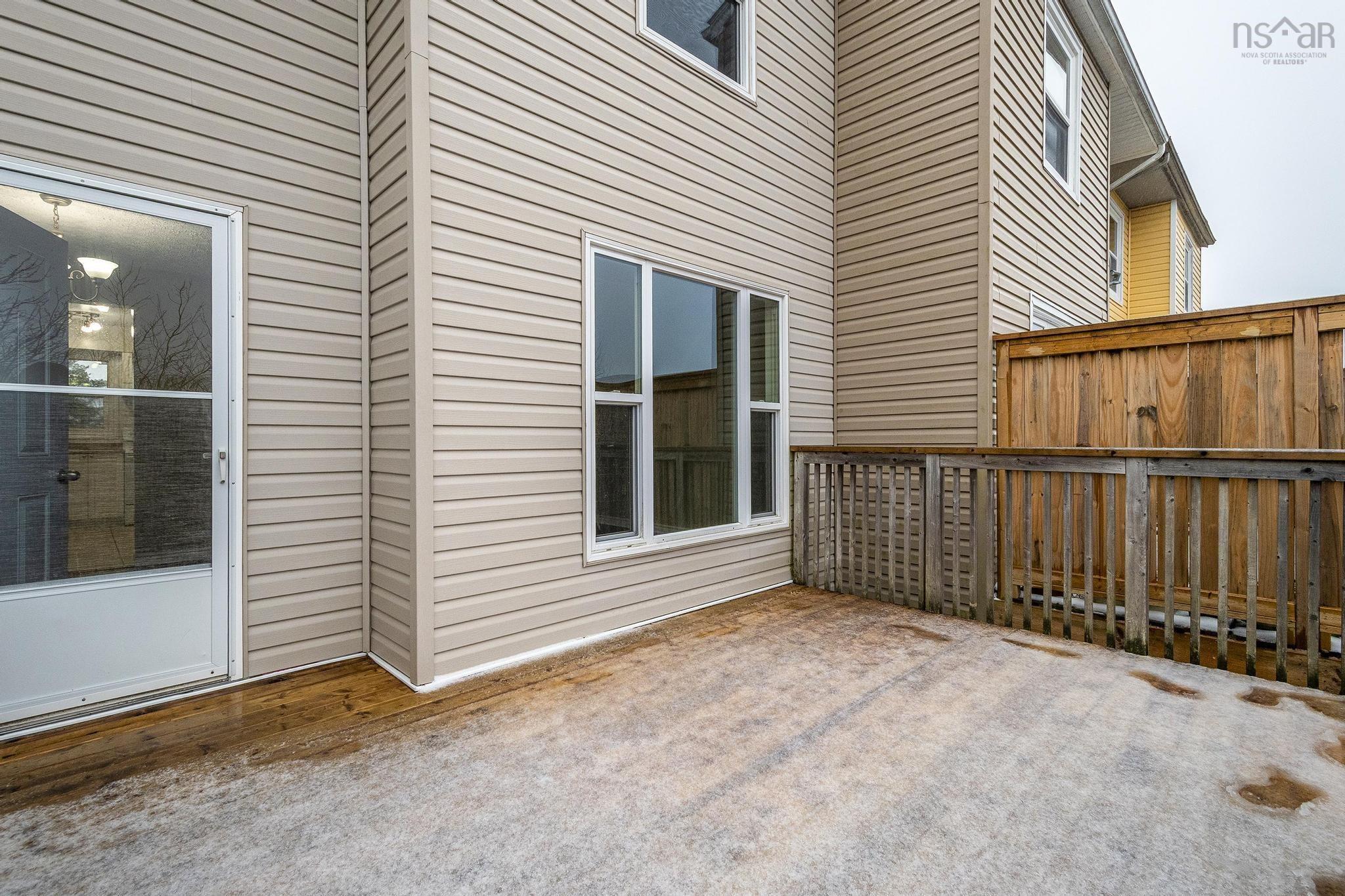 $379,900.00: 307 Poplar Drive, Dartmouth