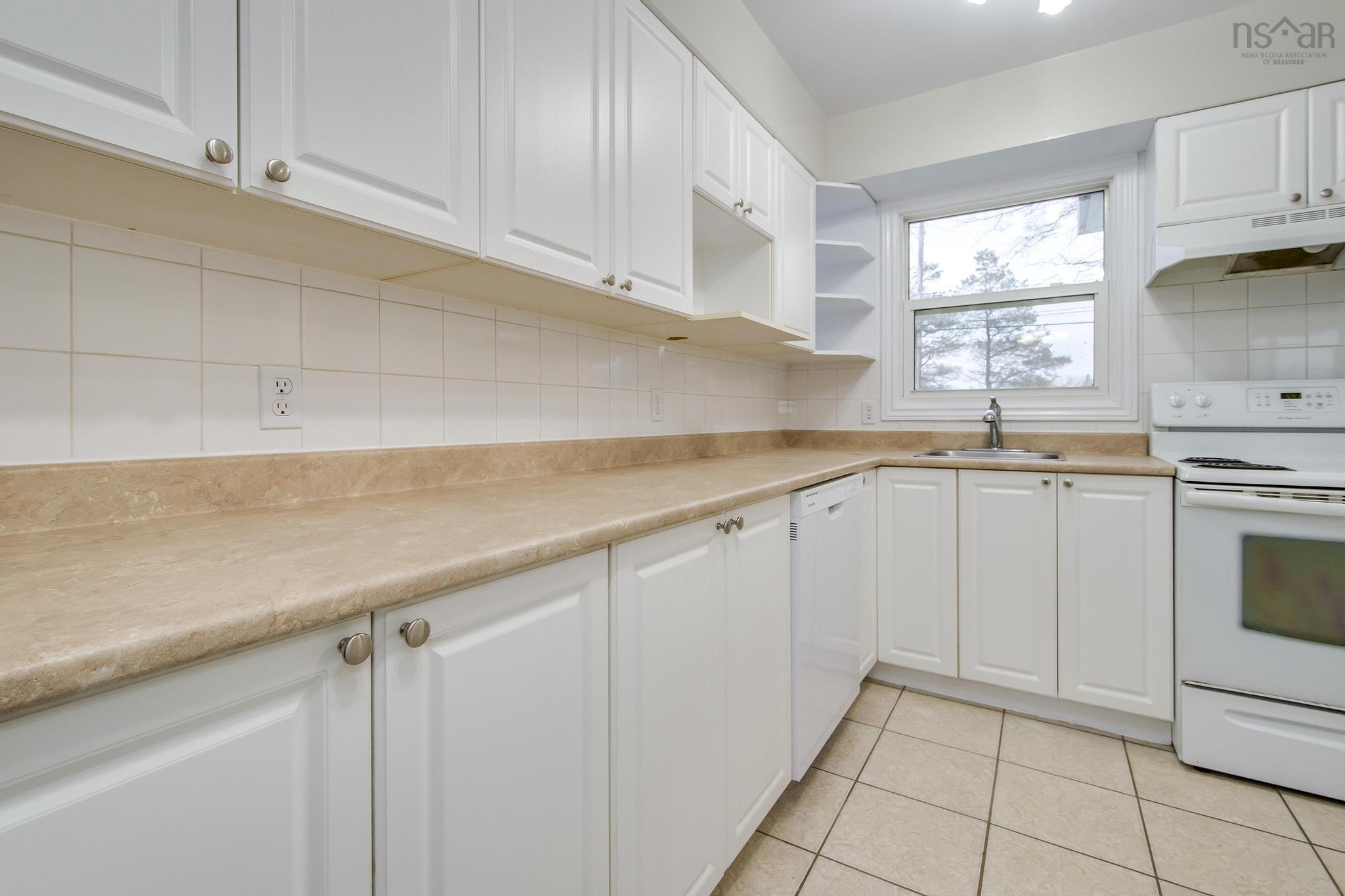 $379,900.00: 307 Poplar Drive, Dartmouth