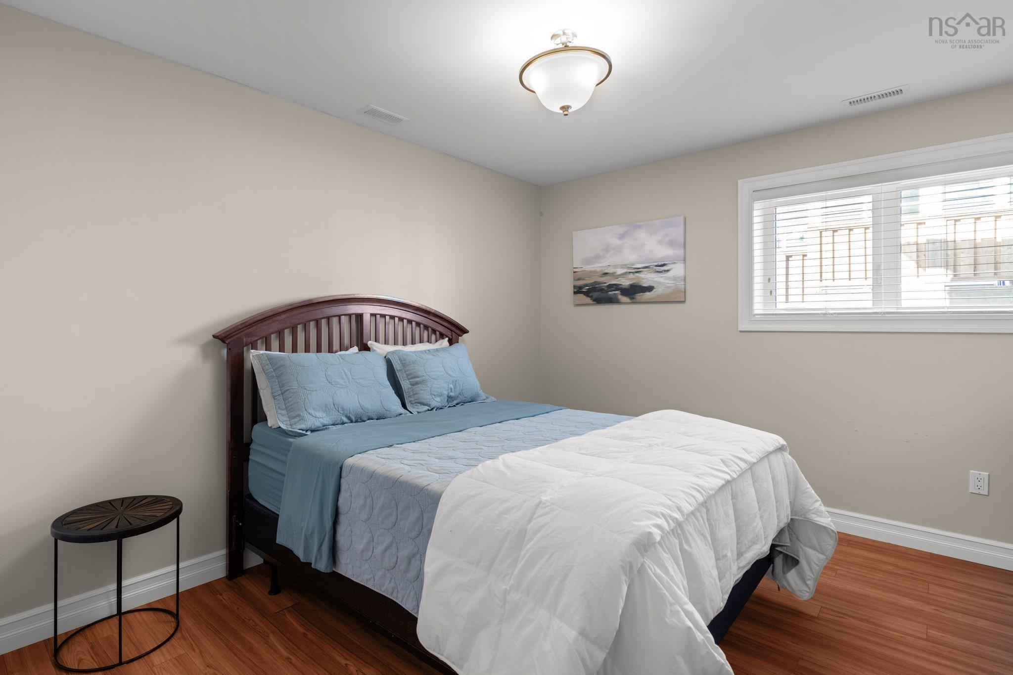 $699,900.00: 17 Douglas Drive, Bedford