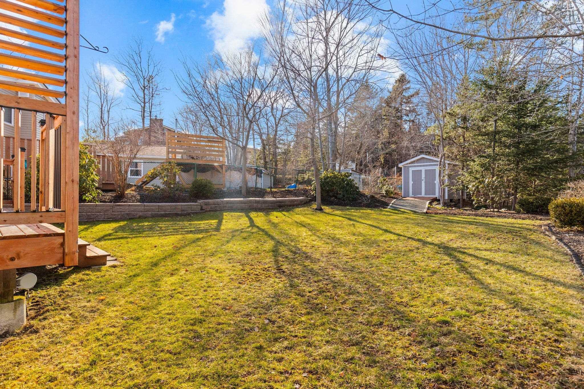 $699,900.00: 17 Douglas Drive, Bedford