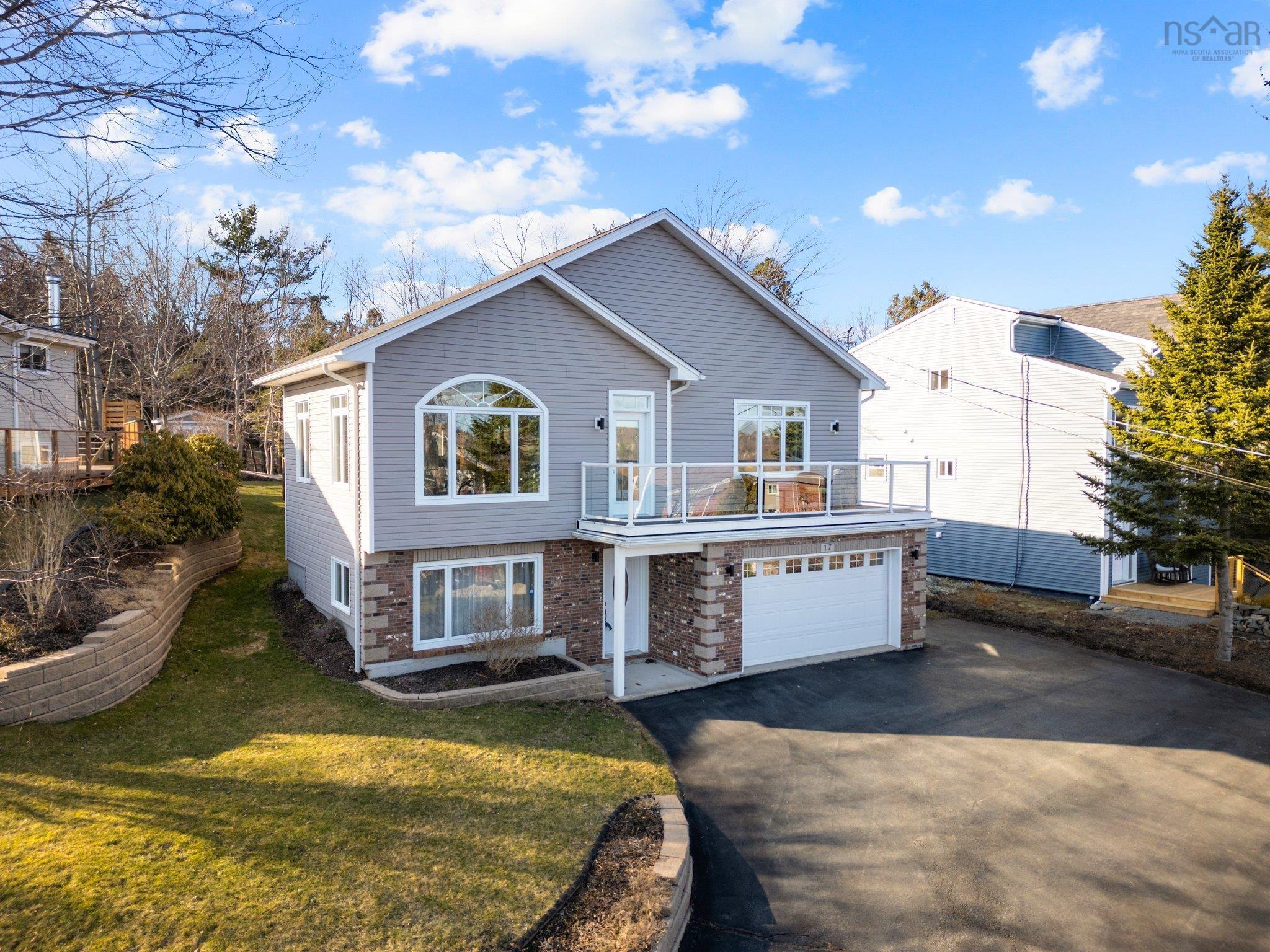 $699,900.00: 17 Douglas Drive, Bedford