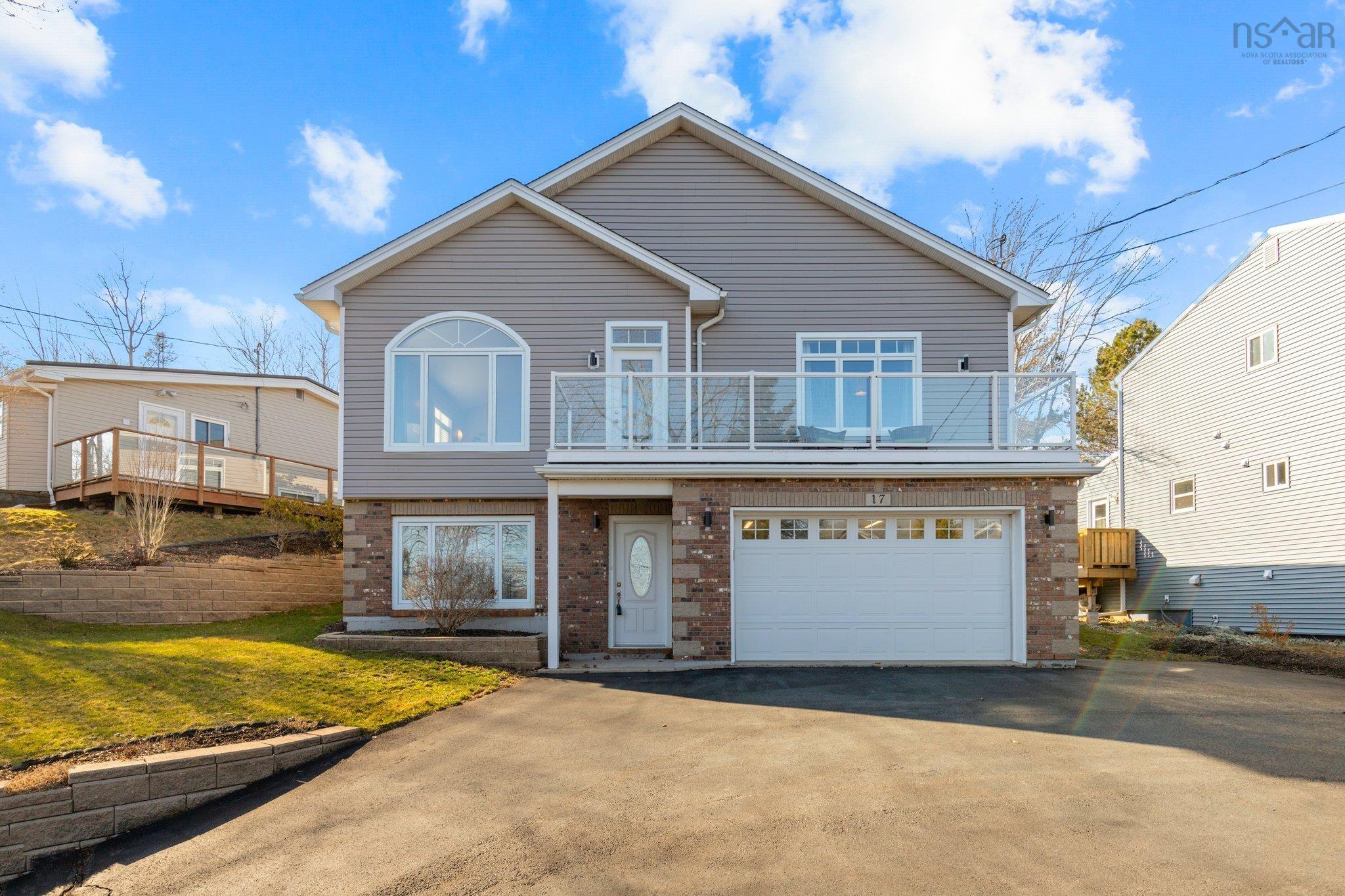 $699,900.00: 17 Douglas Drive, Bedford