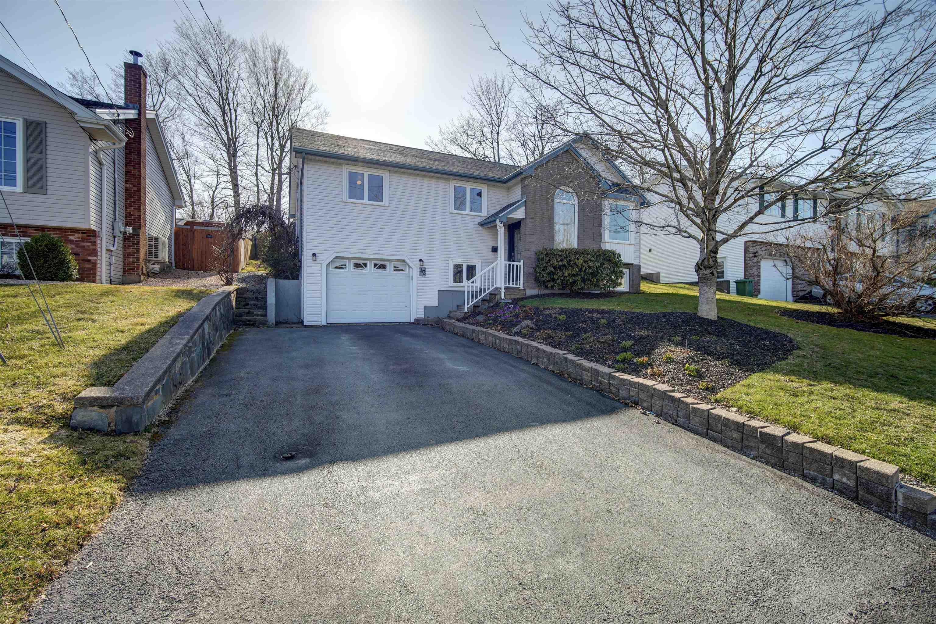 $575,000.00: 43 Oakhill Drive, Lower Sackville