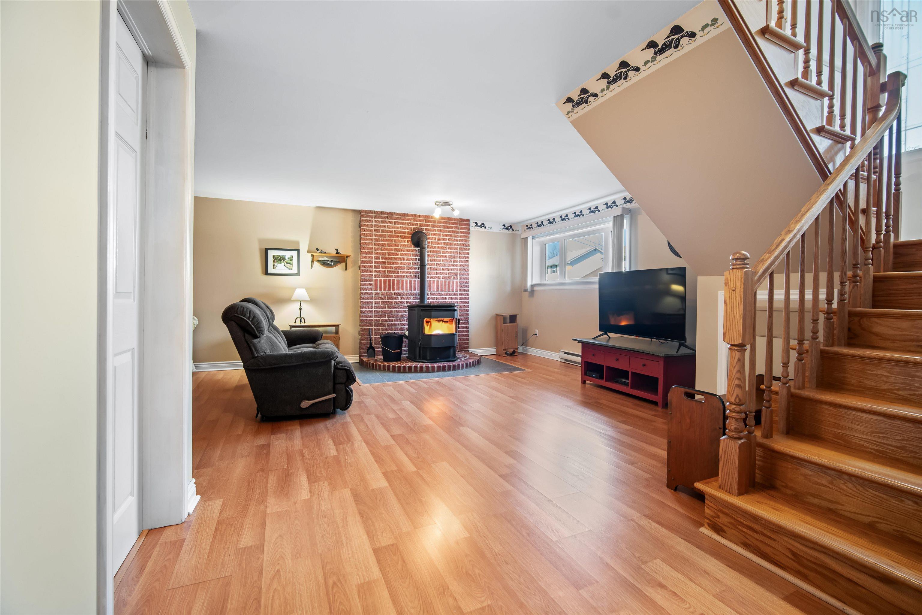 $575,000.00: 43 Oakhill Drive, Lower Sackville