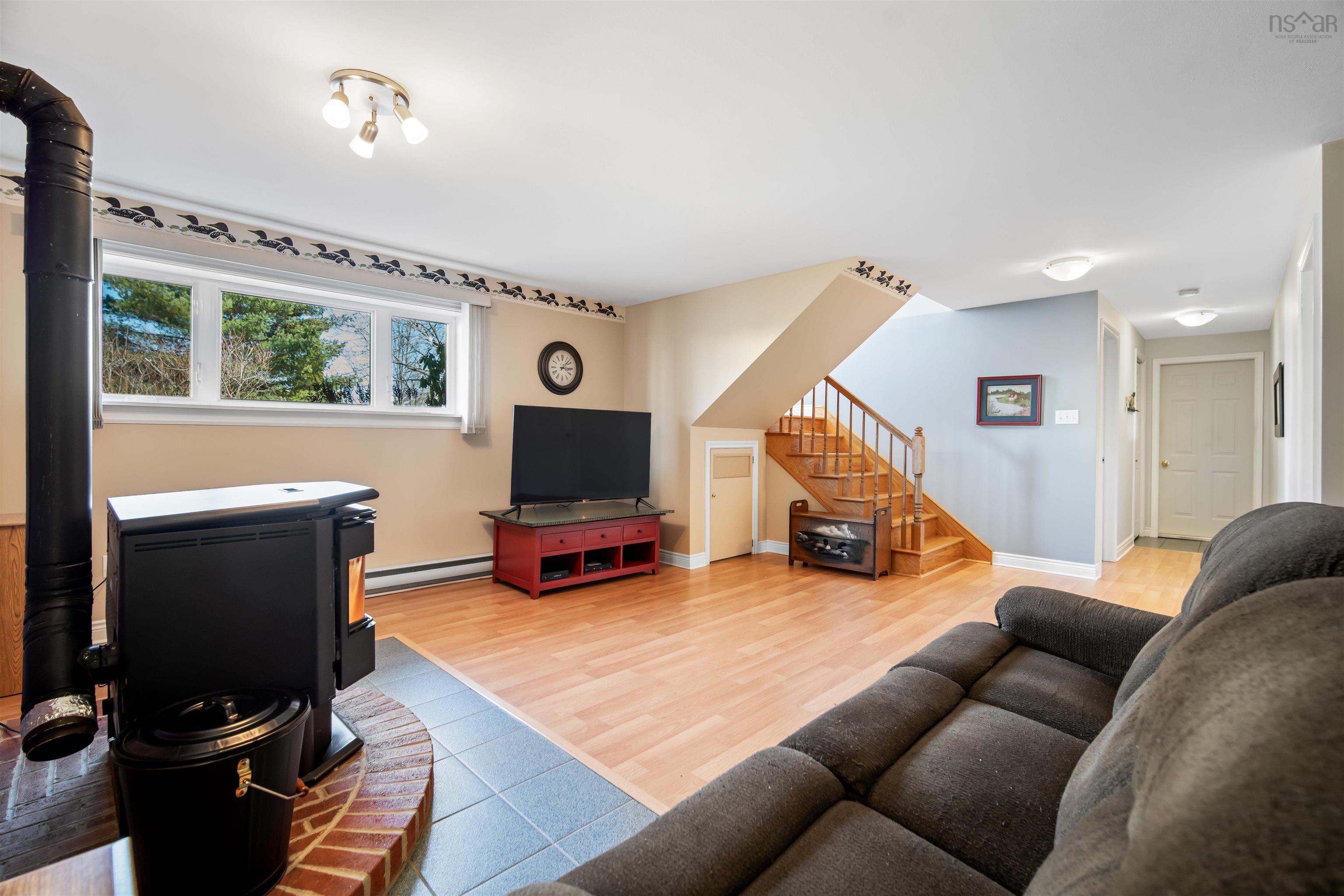 $575,000.00: 43 Oakhill Drive, Lower Sackville