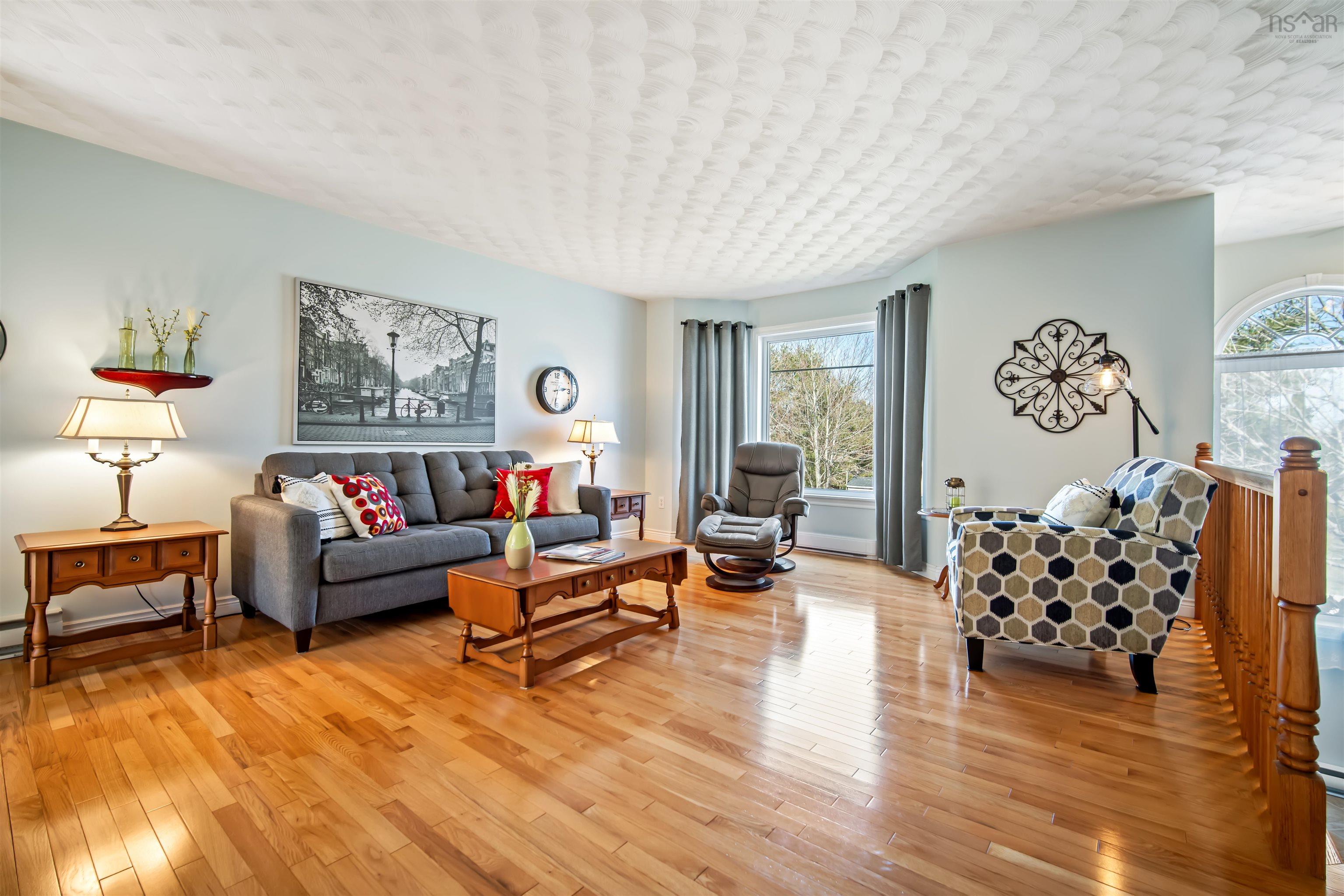 $575,000.00: 43 Oakhill Drive, Lower Sackville