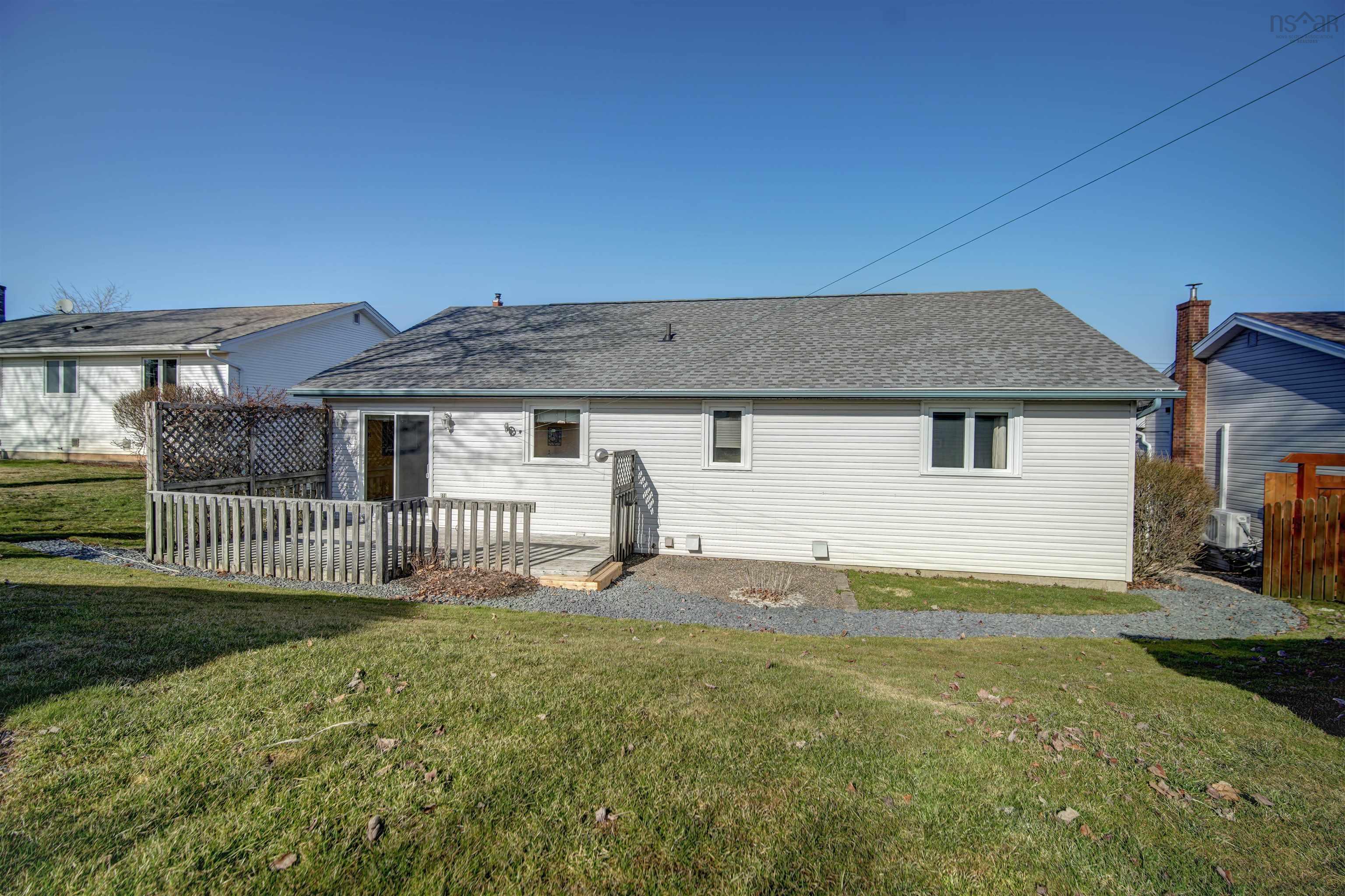 $575,000.00: 43 Oakhill Drive, Lower Sackville