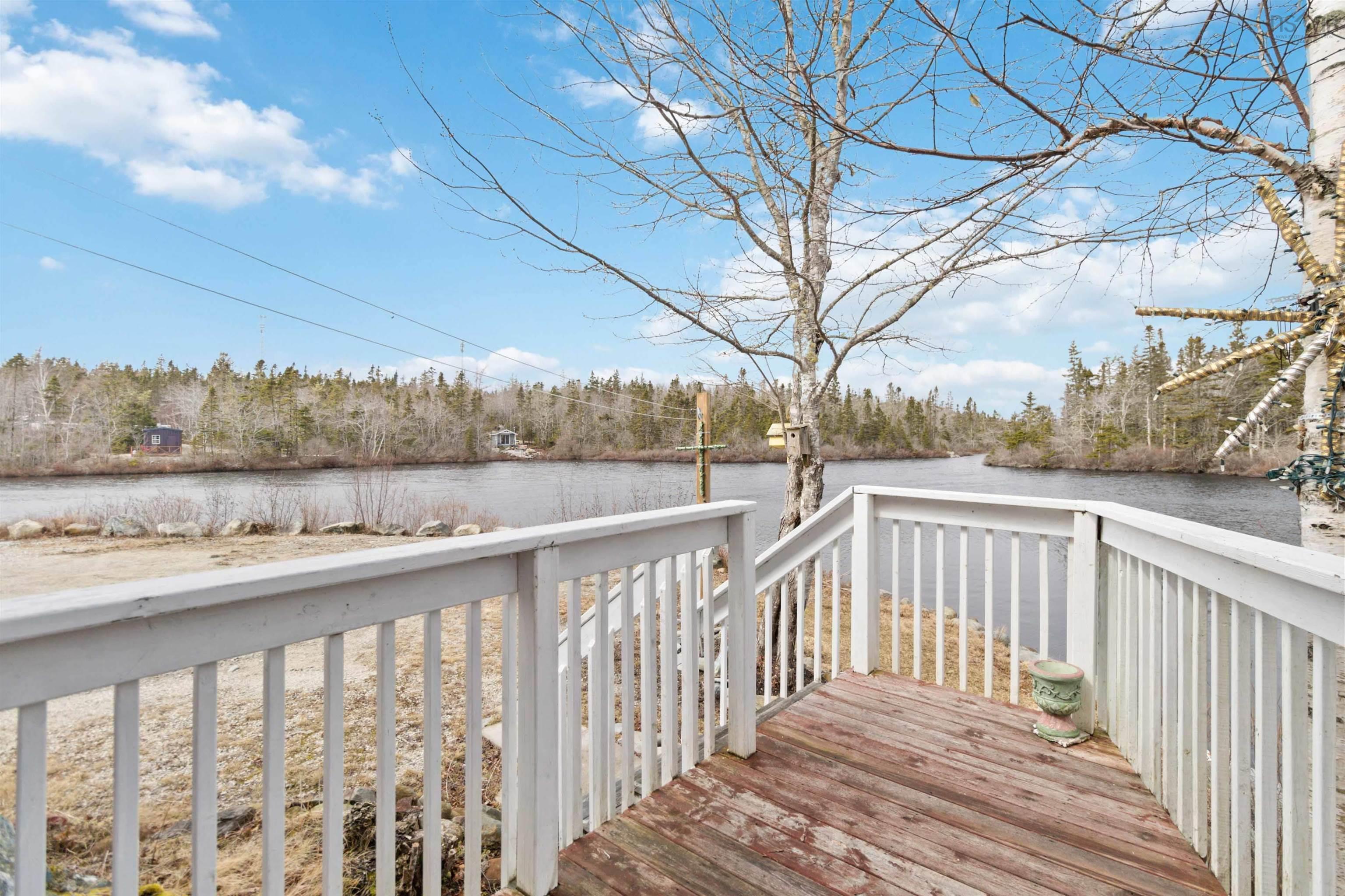 $749,900.00: 3288 Highway 3, Lydgate