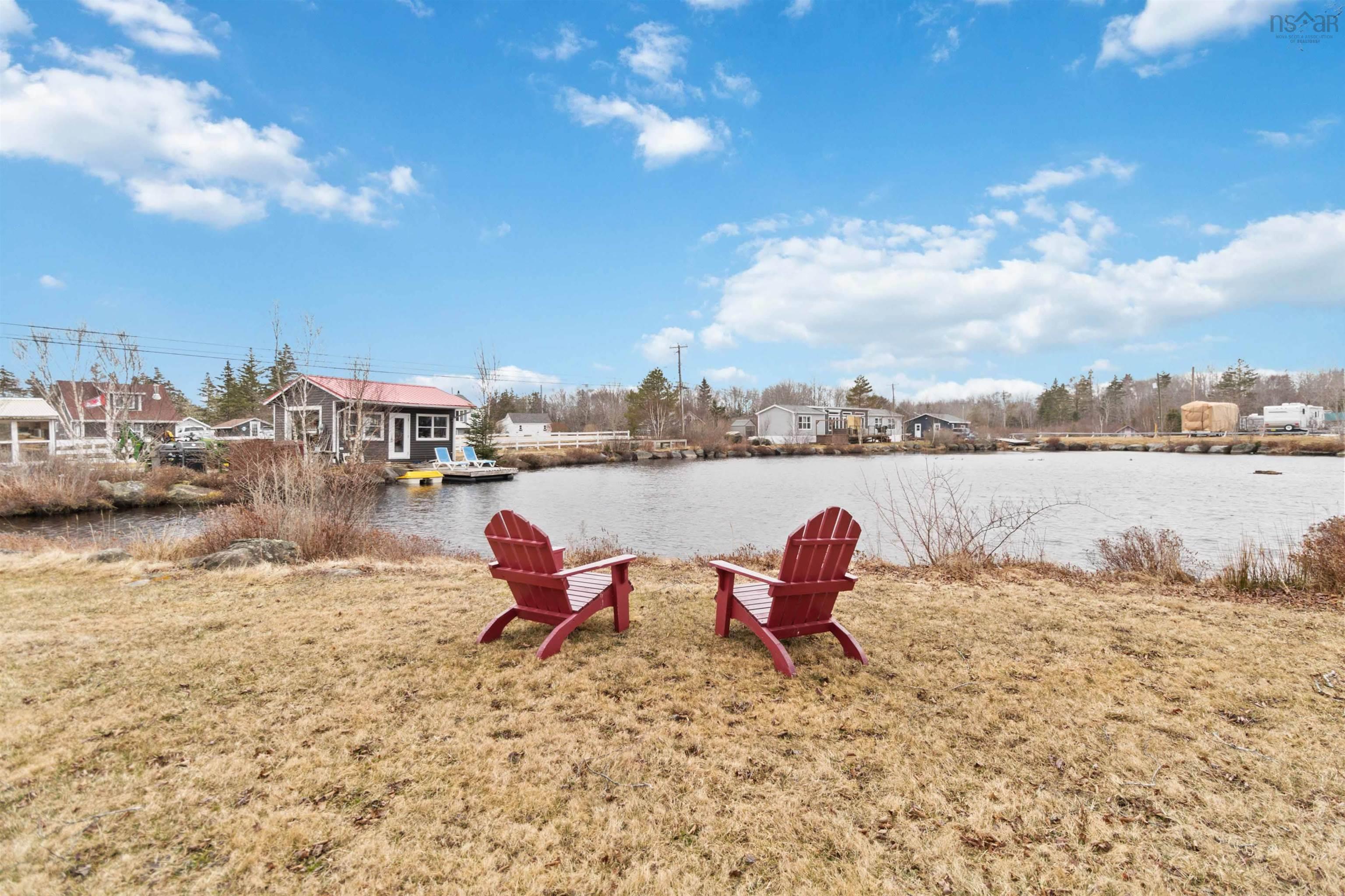 $749,900.00: 3288 Highway 3, Lydgate