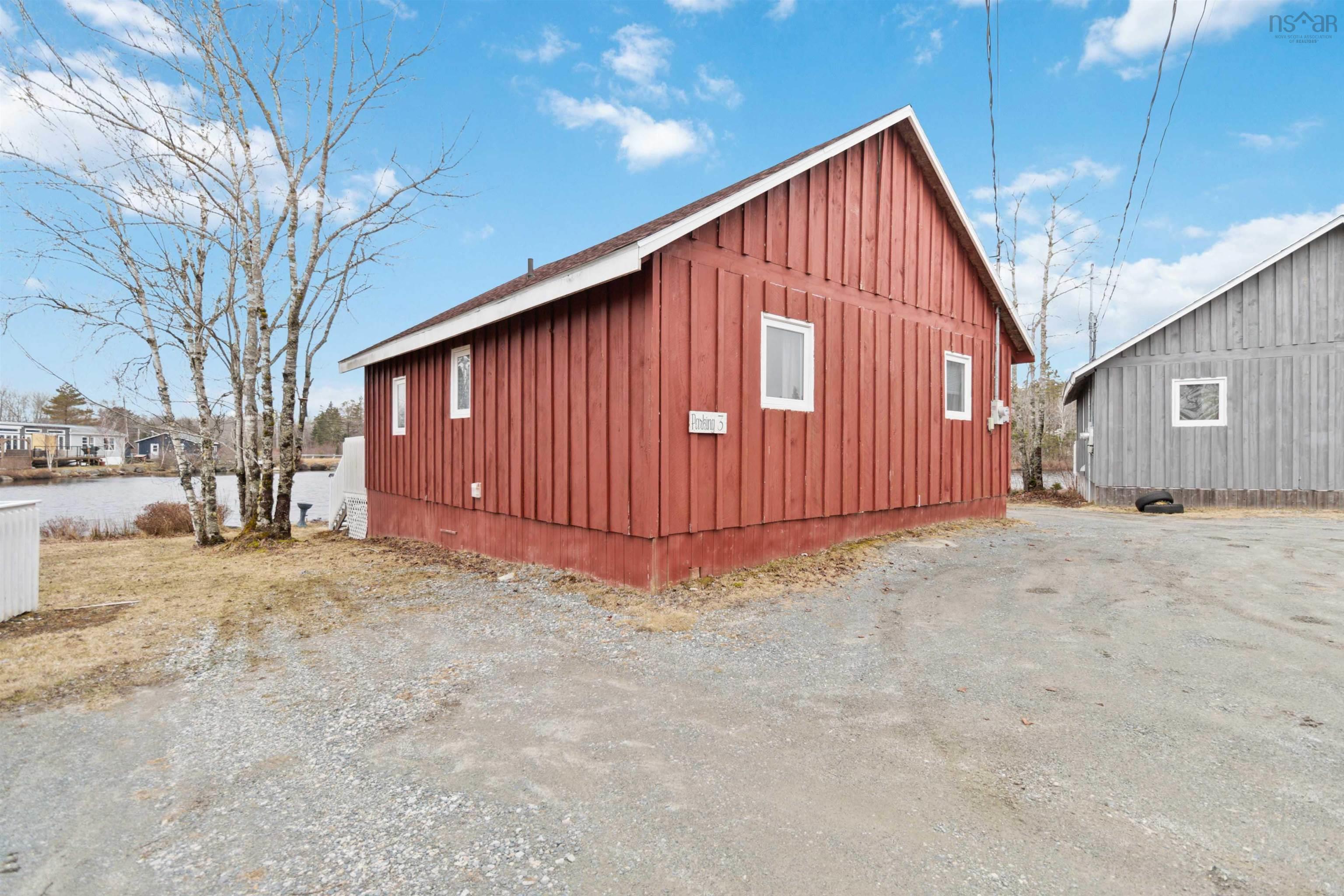$749,900.00: 3288 Highway 3, Lydgate
