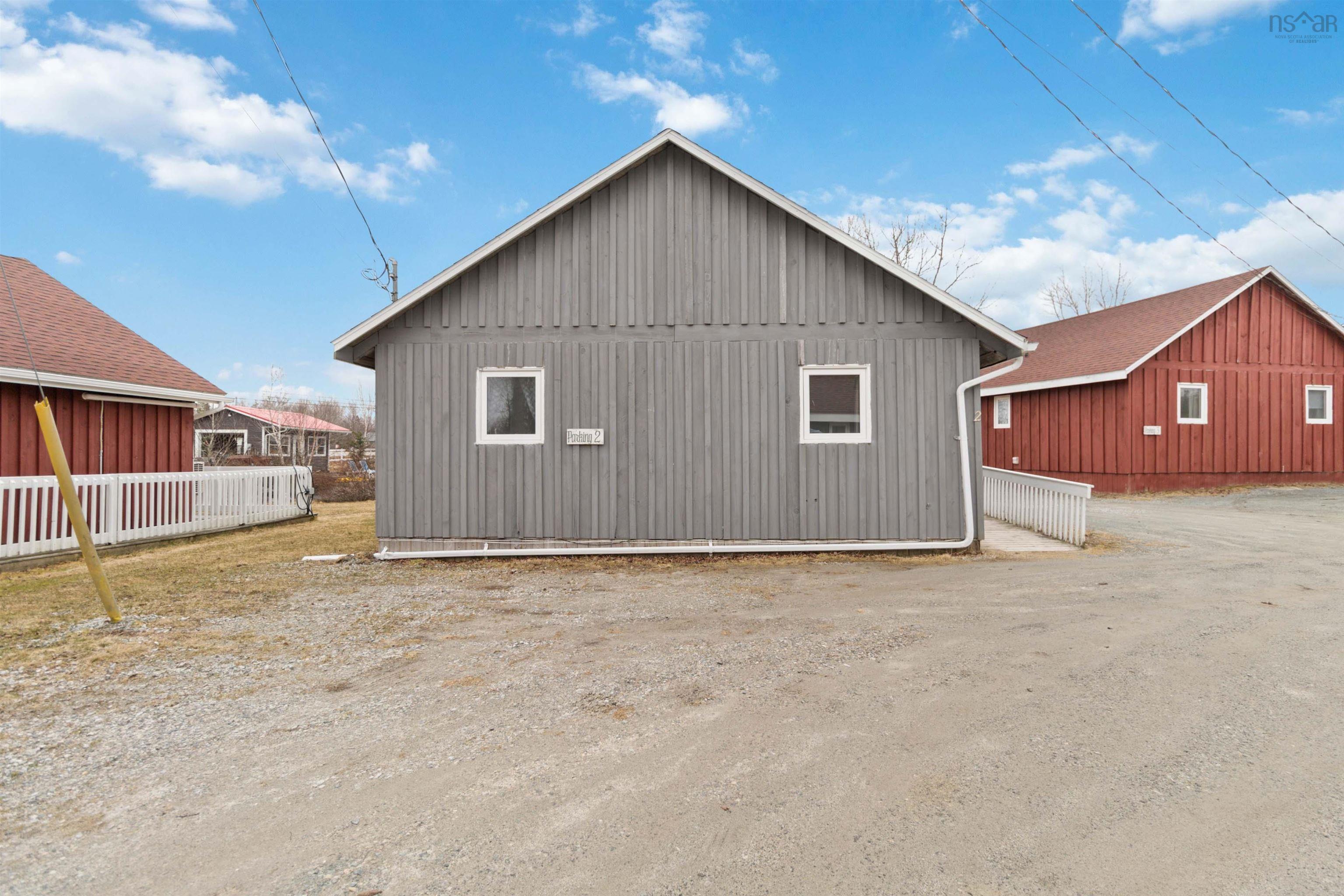 $749,900.00: 3288 Highway 3, Lydgate