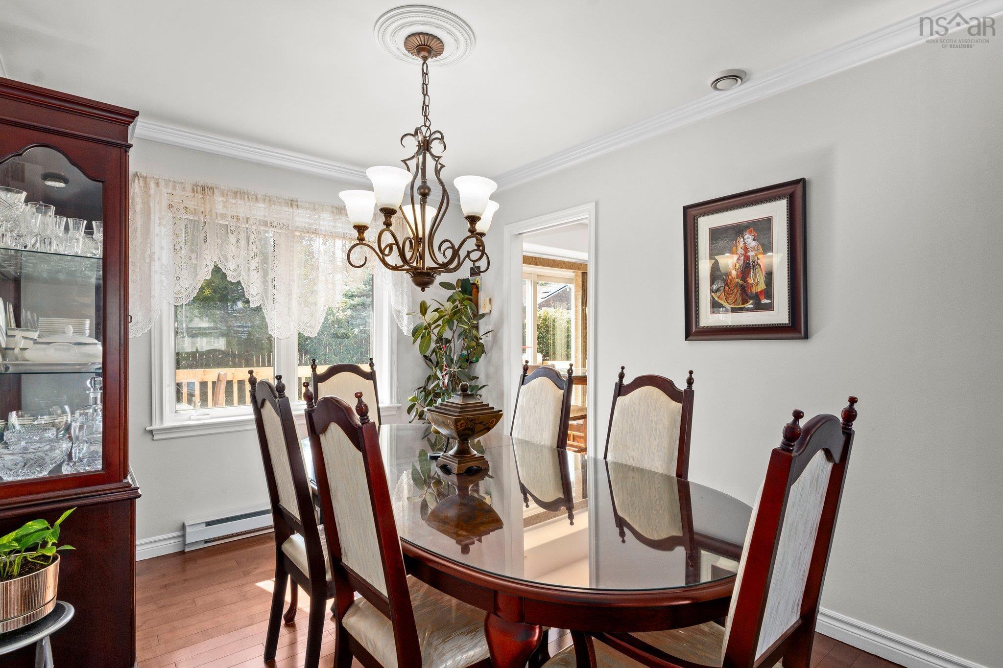 $621,000.00: 16 Parkview Lane, Dartmouth