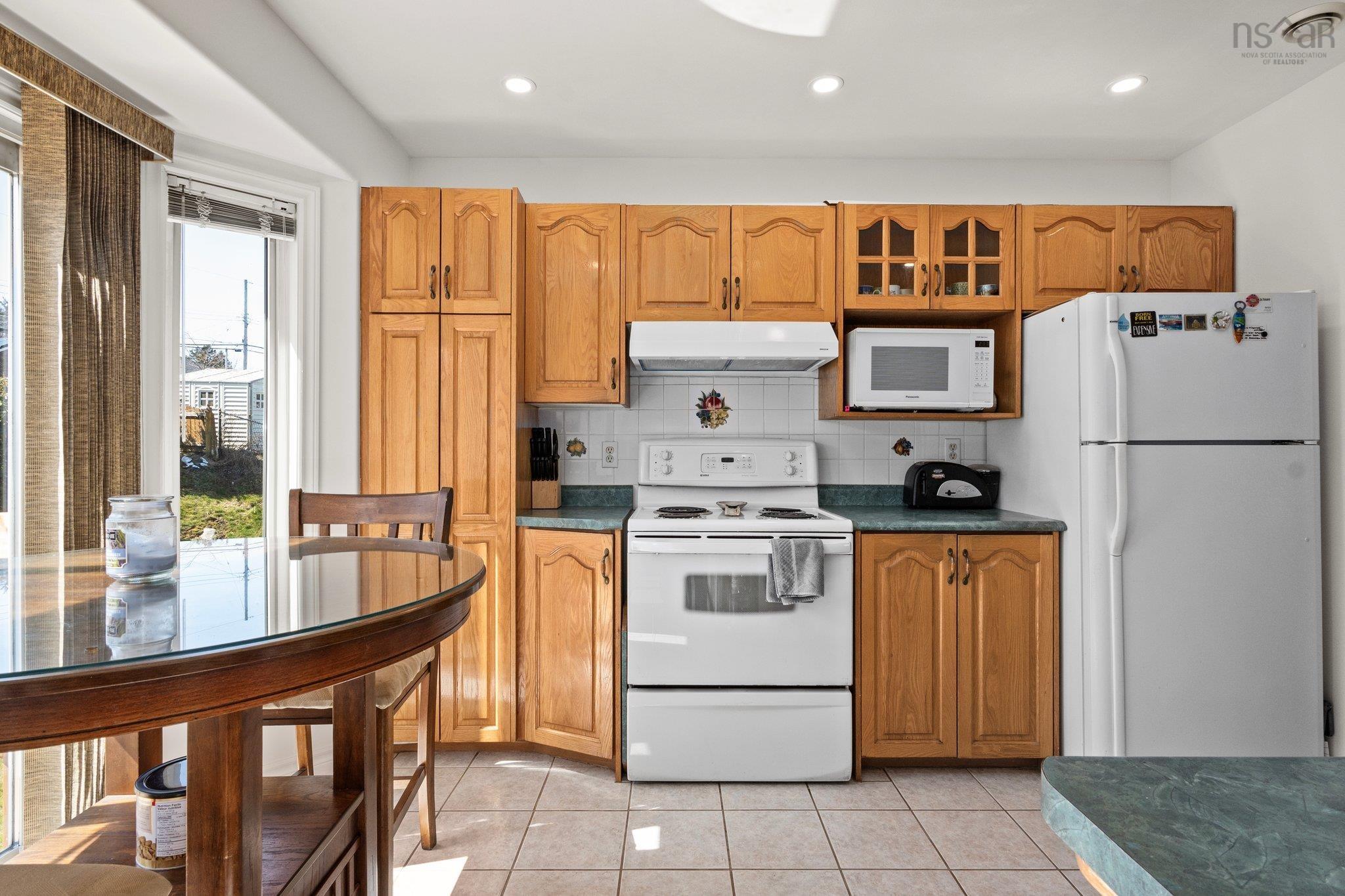 $621,000.00: 16 Parkview Lane, Dartmouth