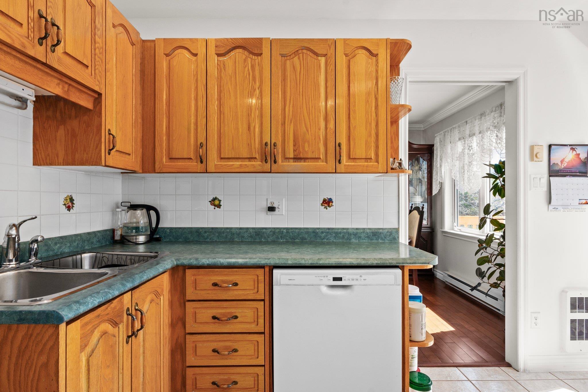 $621,000.00: 16 Parkview Lane, Dartmouth