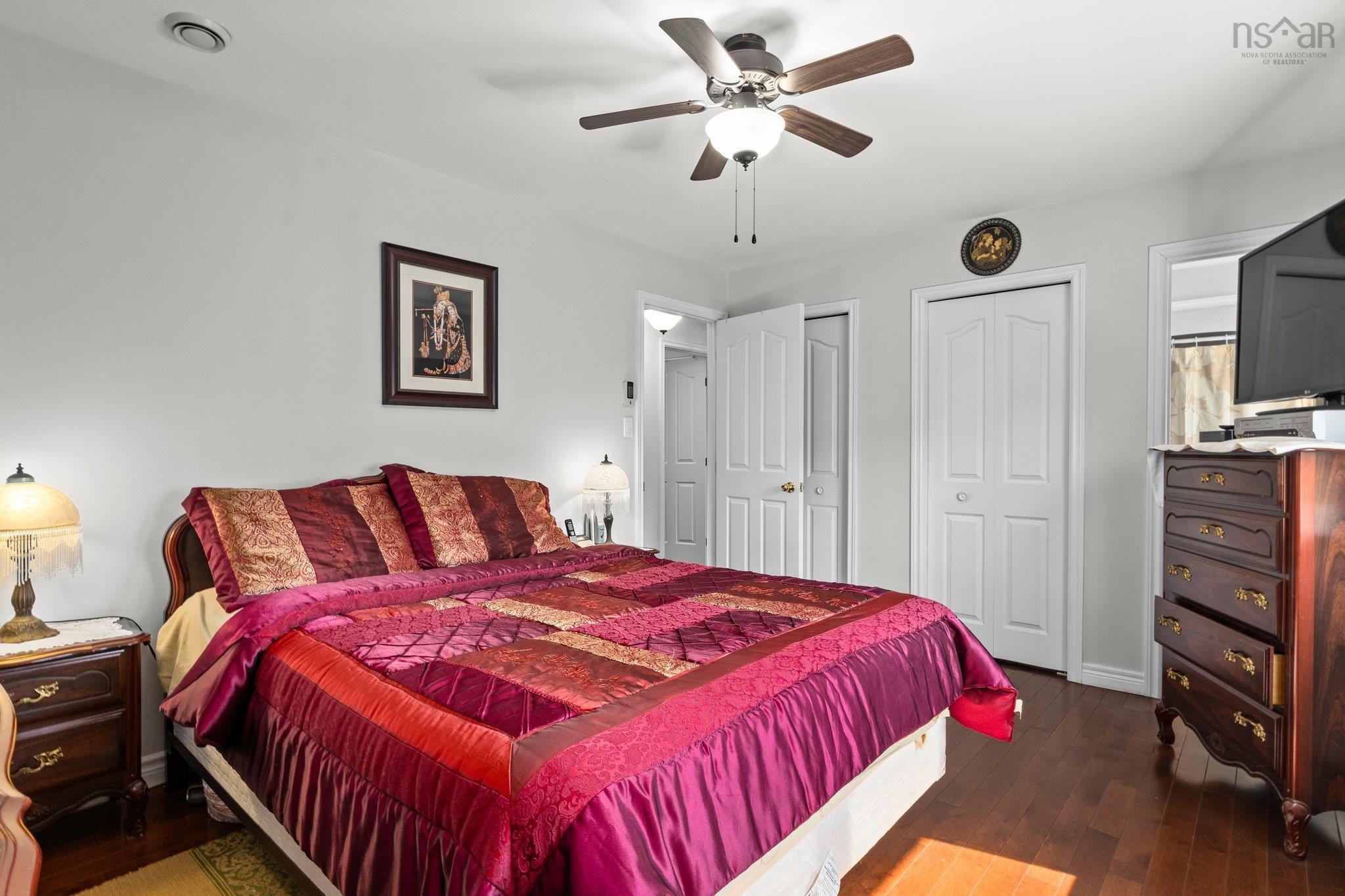 $621,000.00: 16 Parkview Lane, Dartmouth