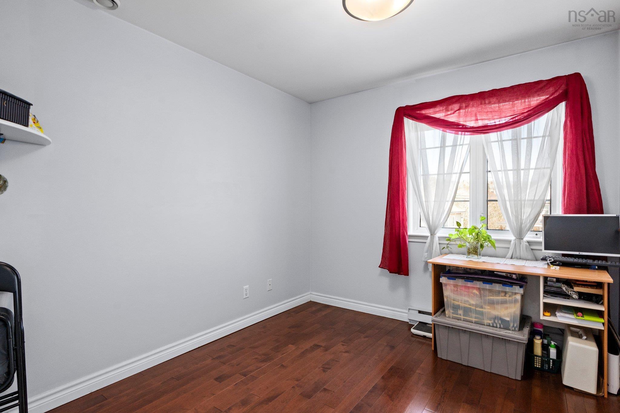 $621,000.00: 16 Parkview Lane, Dartmouth