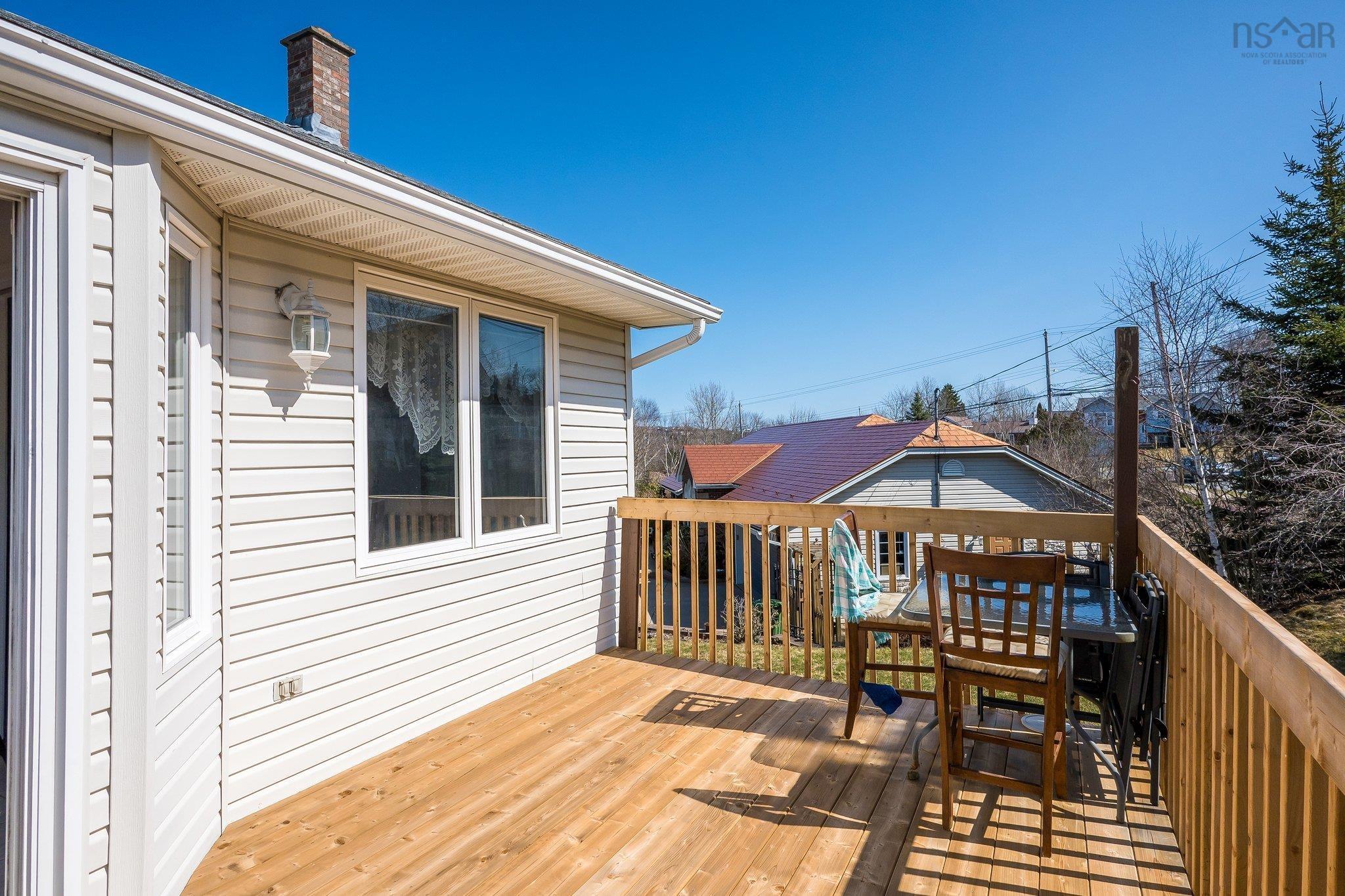 $621,000.00: 16 Parkview Lane, Dartmouth