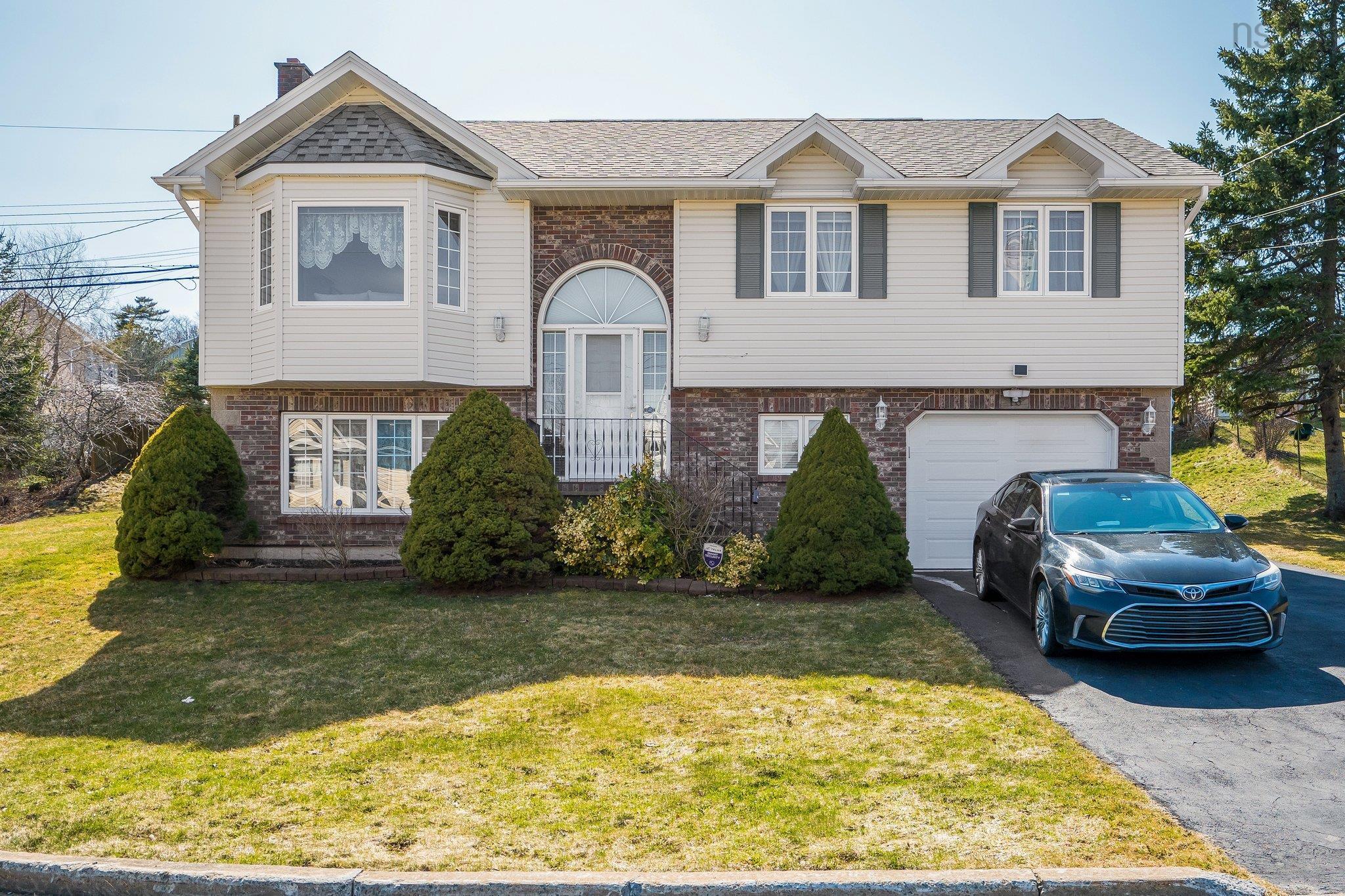 $621,000.00: 16 Parkview Lane, Dartmouth