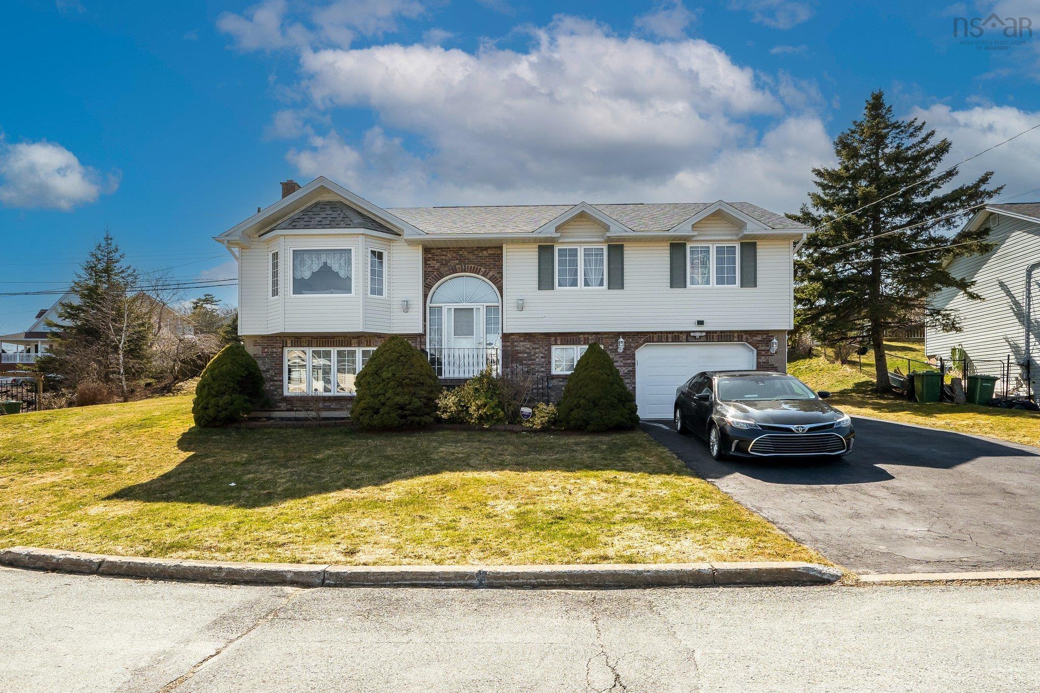 $621,000.00: 16 Parkview Lane, Dartmouth