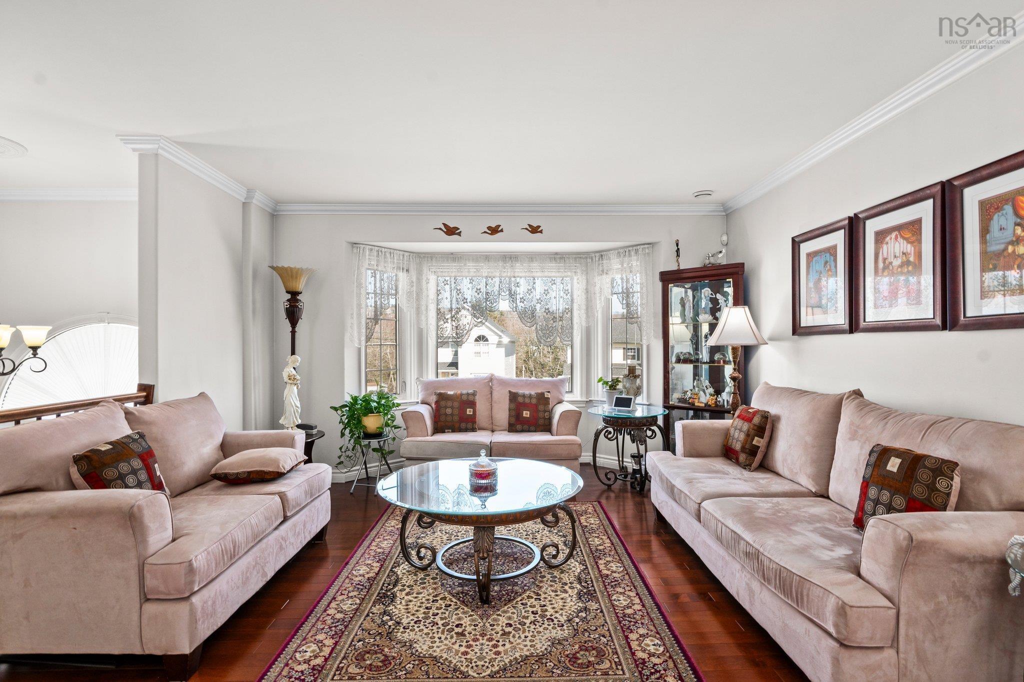 $621,000.00: 16 Parkview Lane, Dartmouth