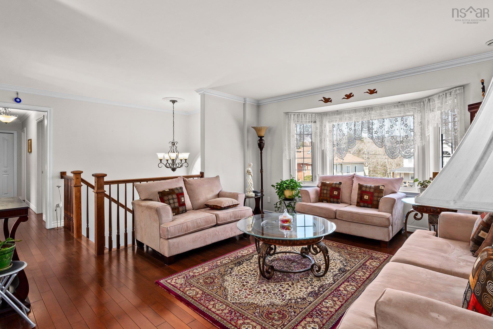 $621,000.00: 16 Parkview Lane, Dartmouth