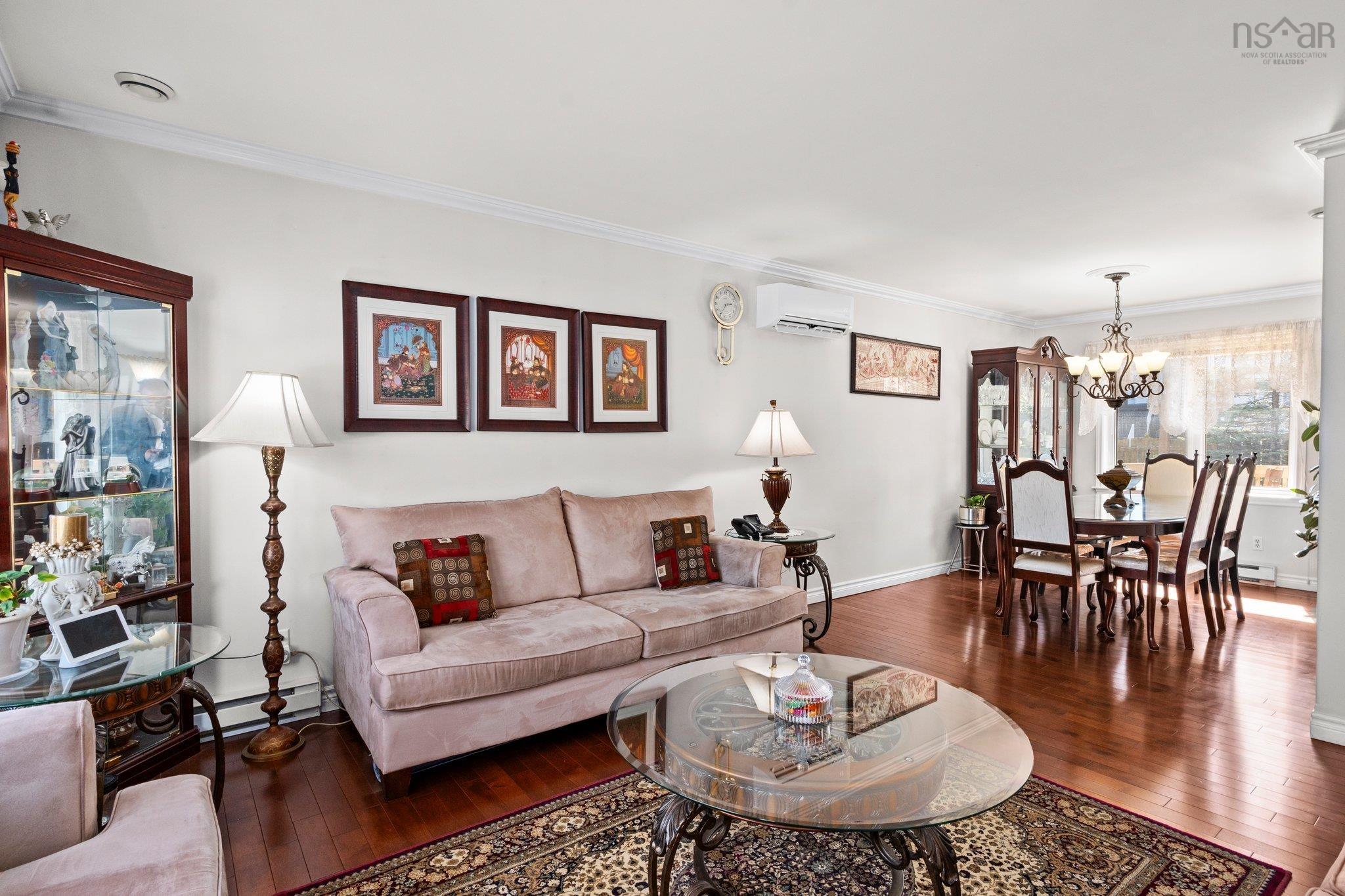 $621,000.00: 16 Parkview Lane, Dartmouth