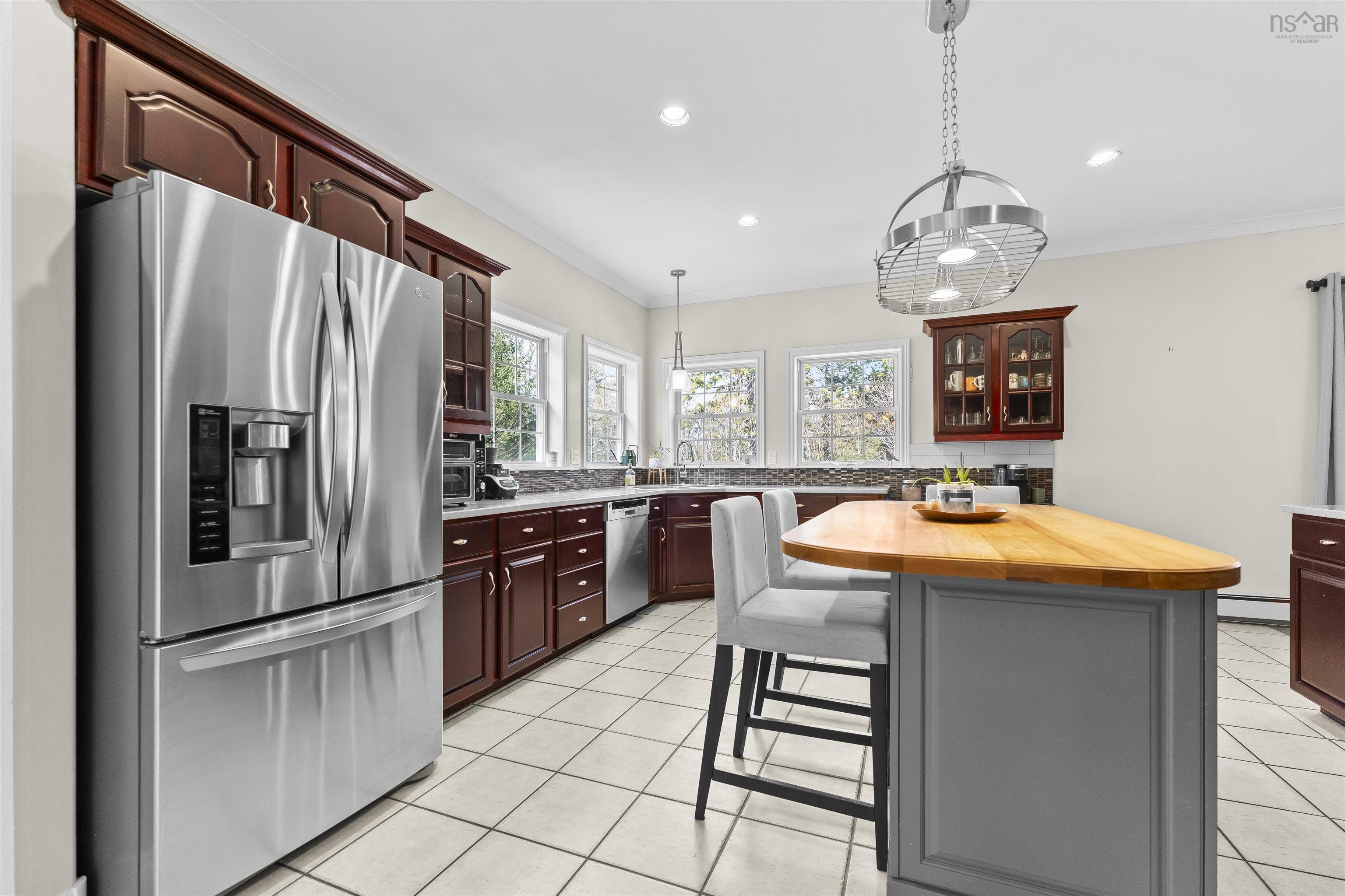 $850,000.00: 142 Glen Arbour Way, Hammonds Plains