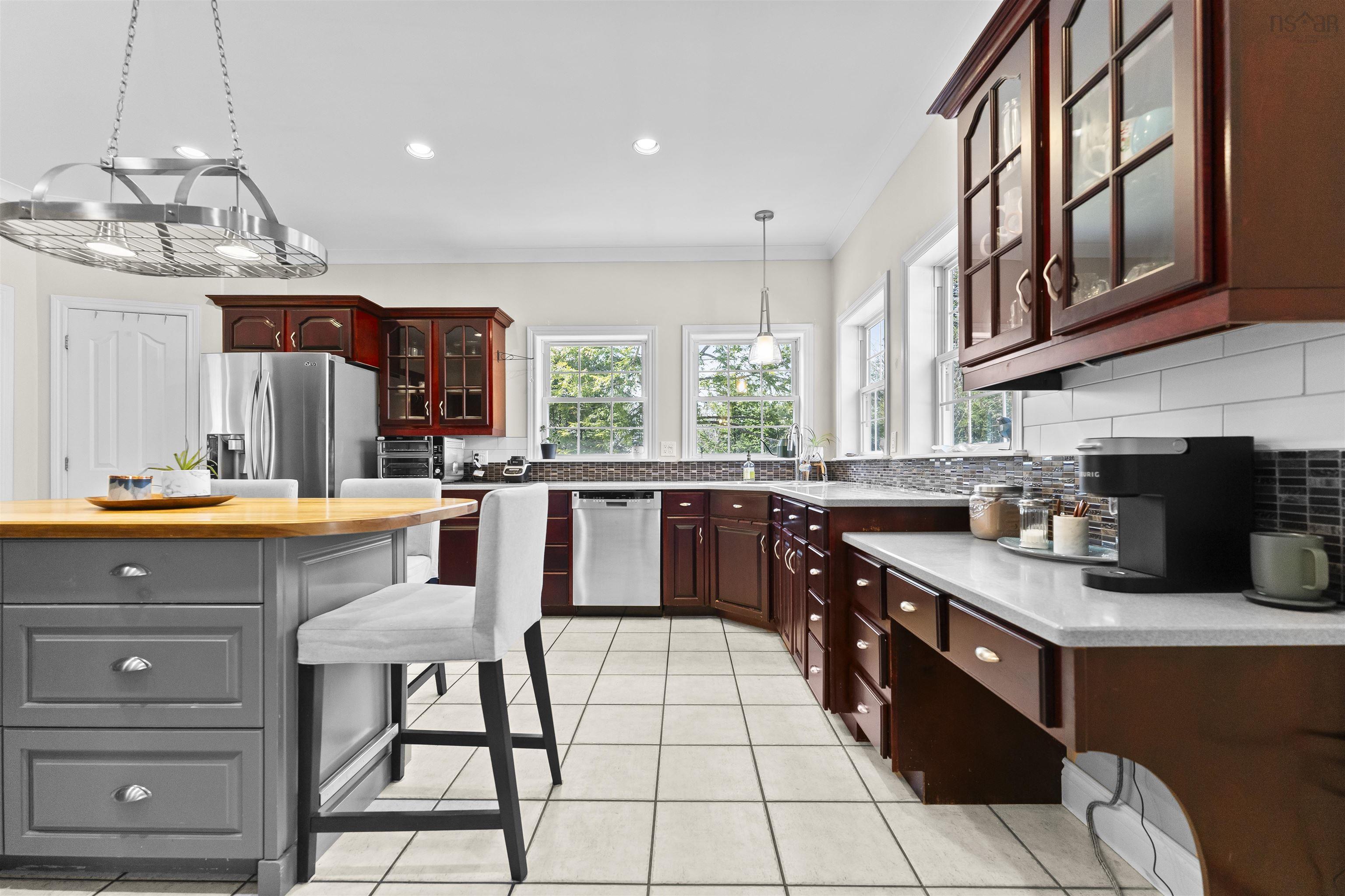$850,000.00: 142 Glen Arbour Way, Hammonds Plains