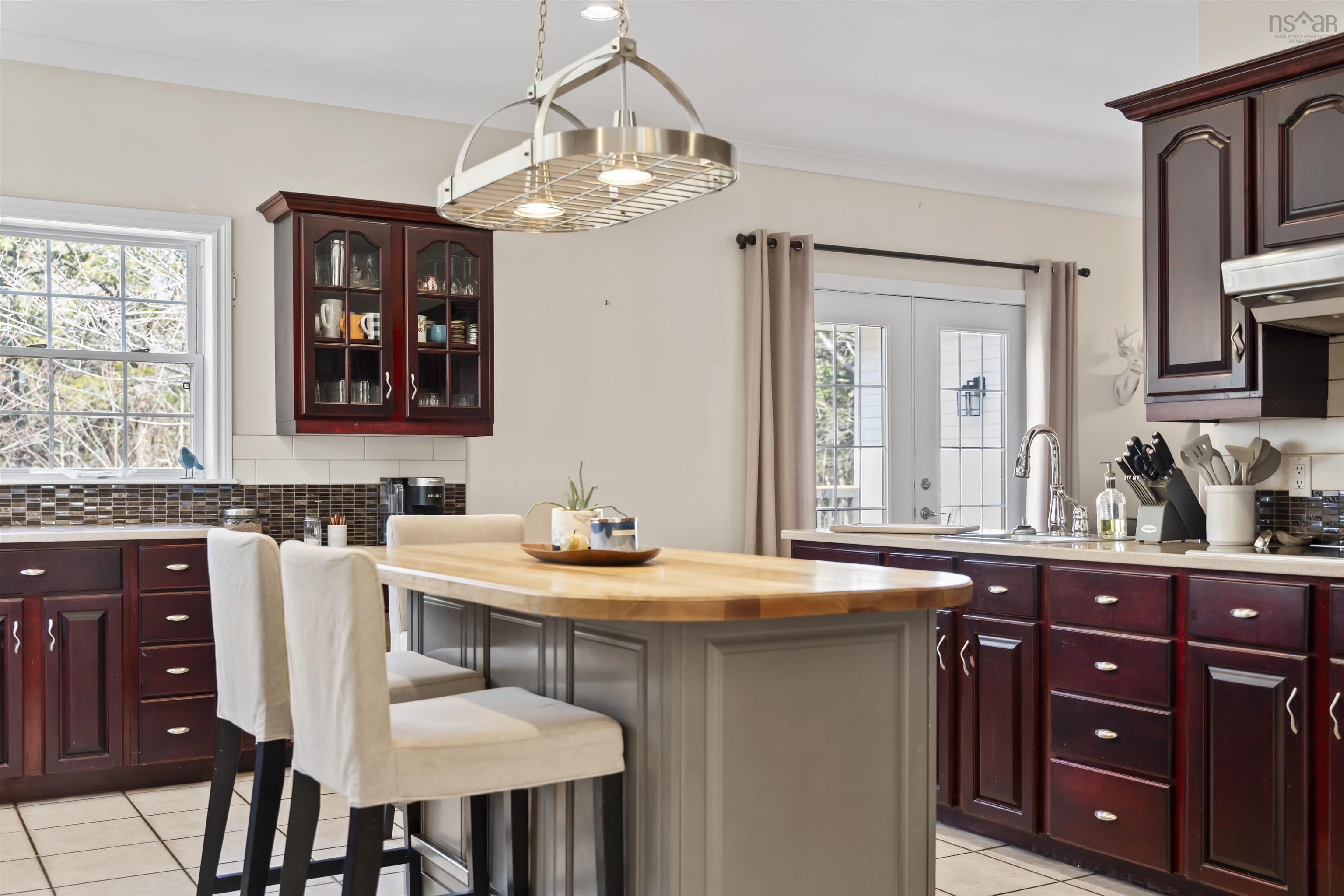 $850,000.00: 142 Glen Arbour Way, Hammonds Plains