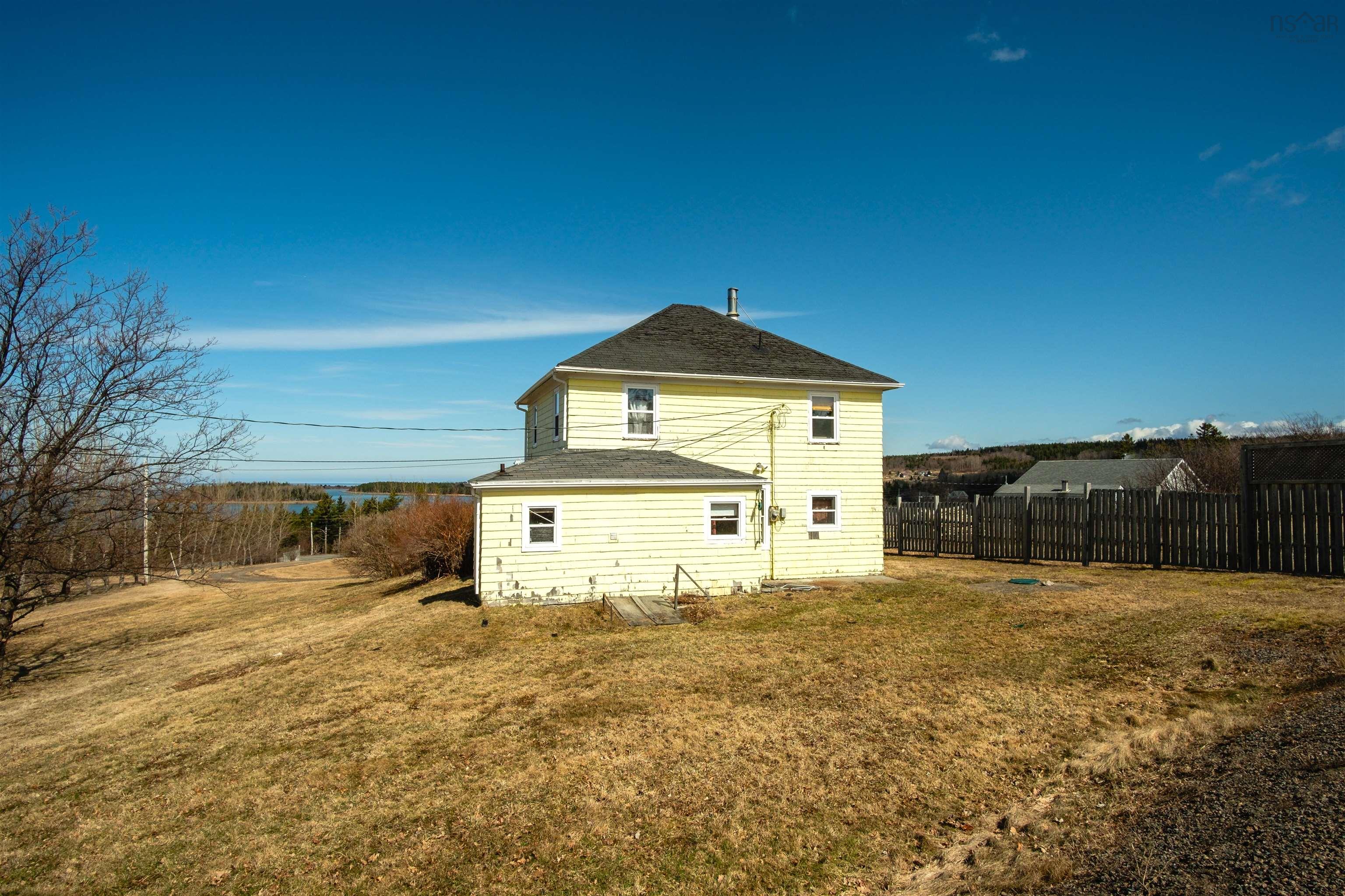 $299,000.00: 12892 Highway 4, Havre Boucher