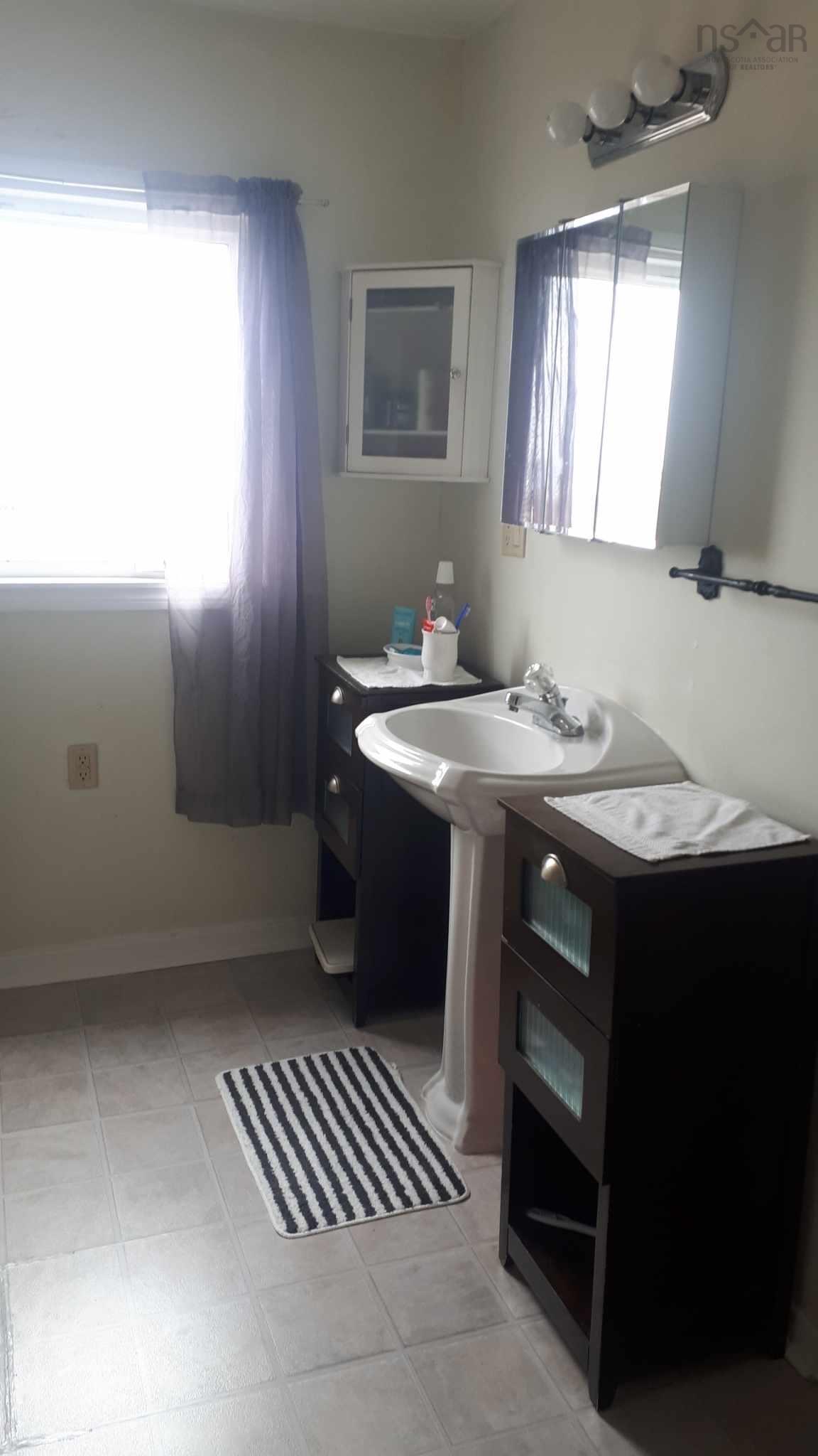$180,000.00: 2590 Main Street, Clark