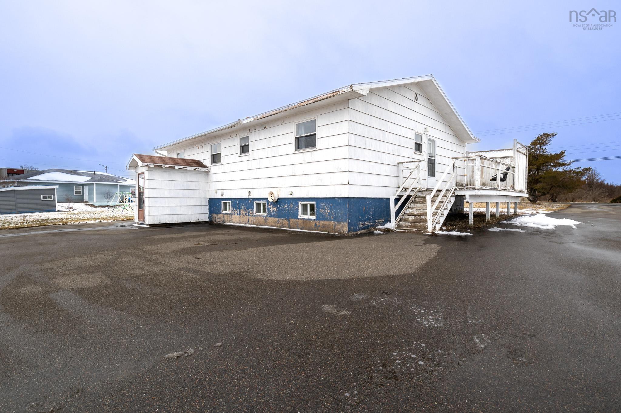 $179,900.00: 90 Main Street, Reserve Mines