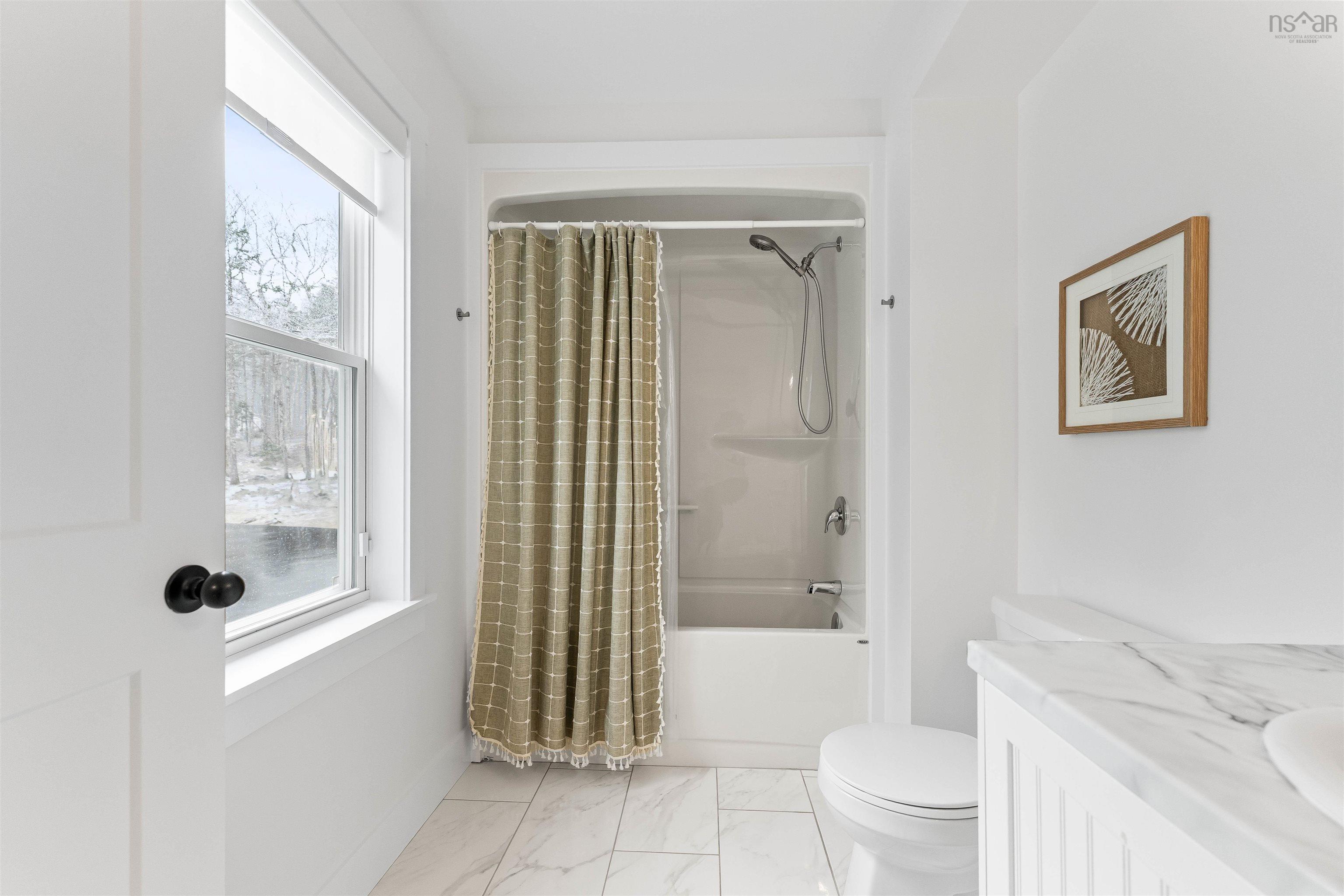 $1,099,999.00: 90 Luka Lane, Hammonds Plains