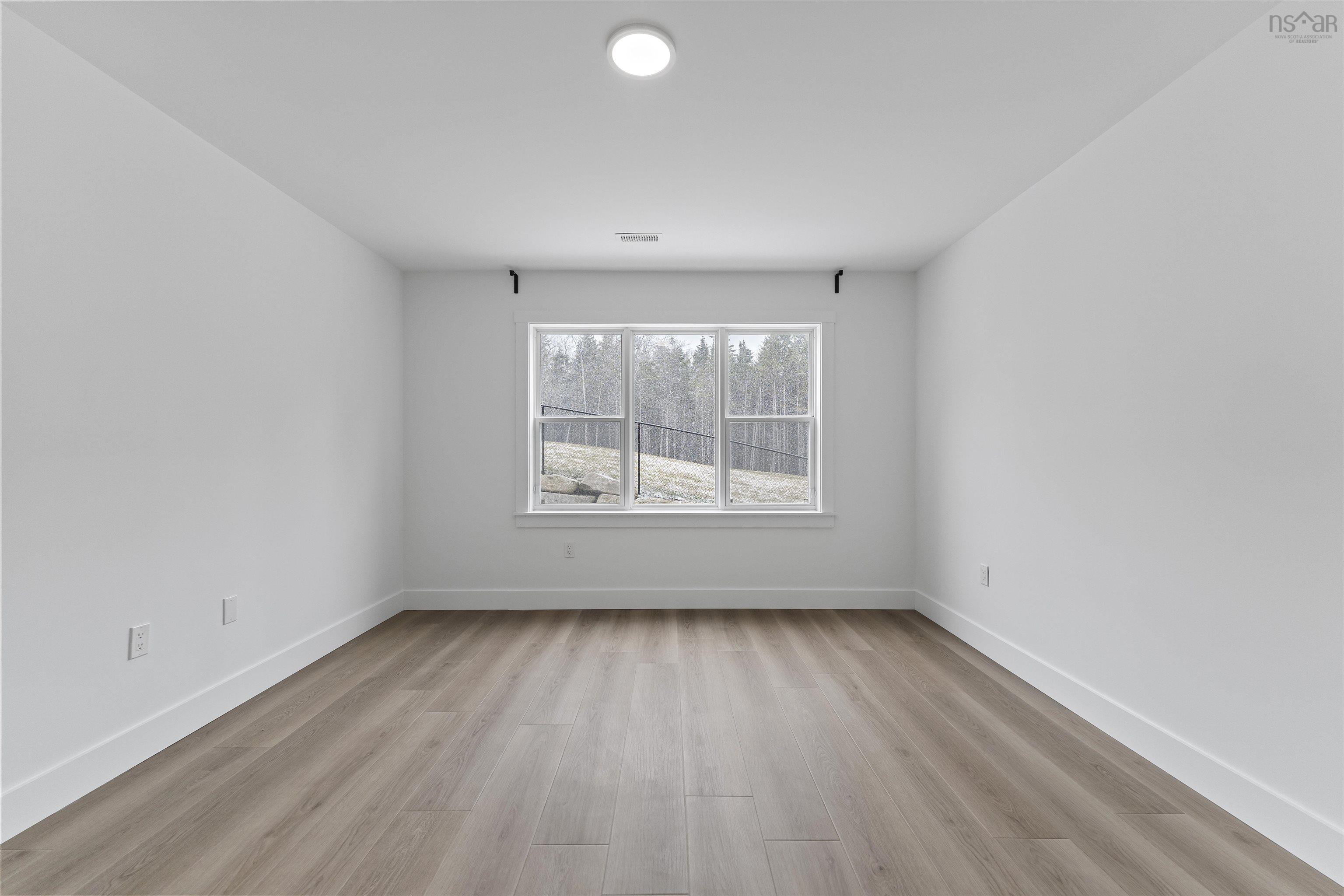 $1,099,999.00: 90 Luka Lane, Hammonds Plains