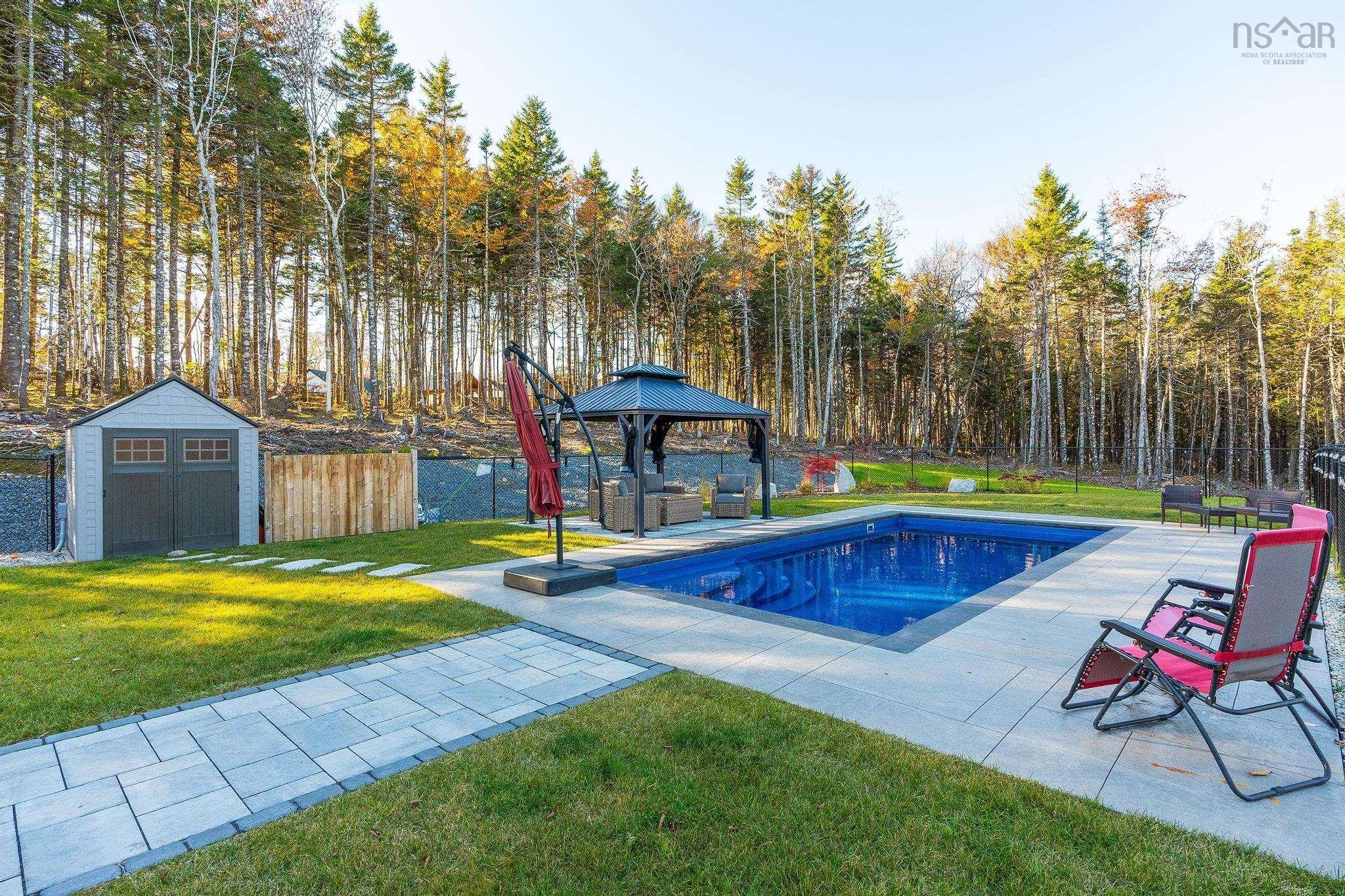 $1,099,999.00: 90 Luka Lane, Hammonds Plains