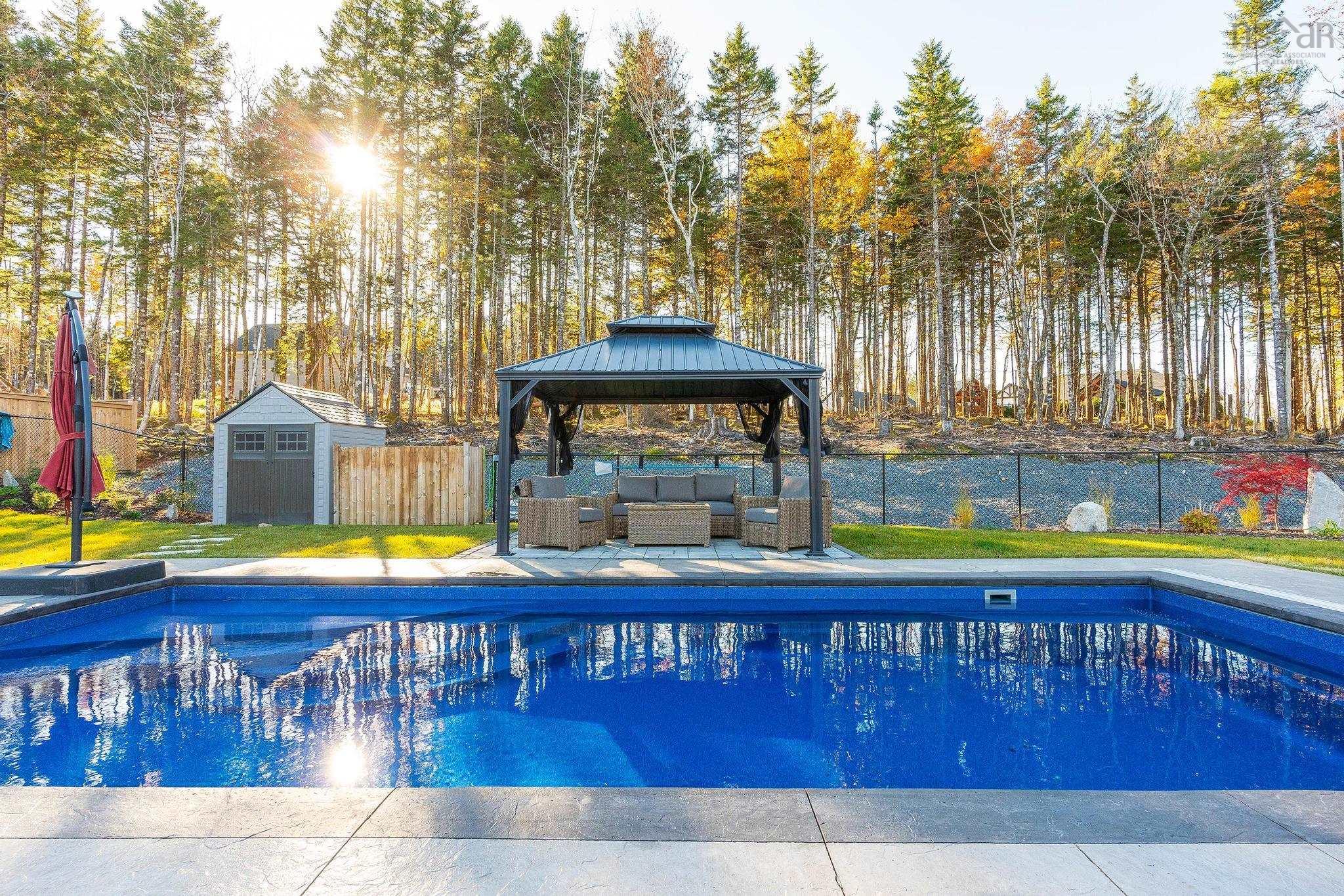 $1,099,999.00: 90 Luka Lane, Hammonds Plains