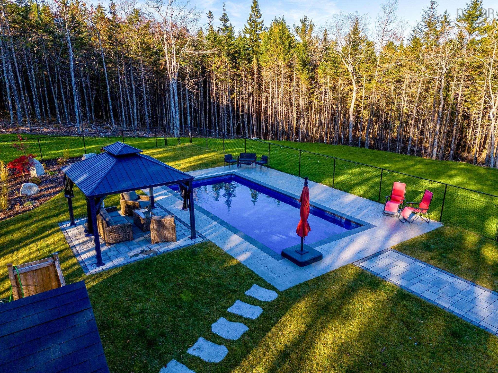 $1,099,999.00: 90 Luka Lane, Hammonds Plains