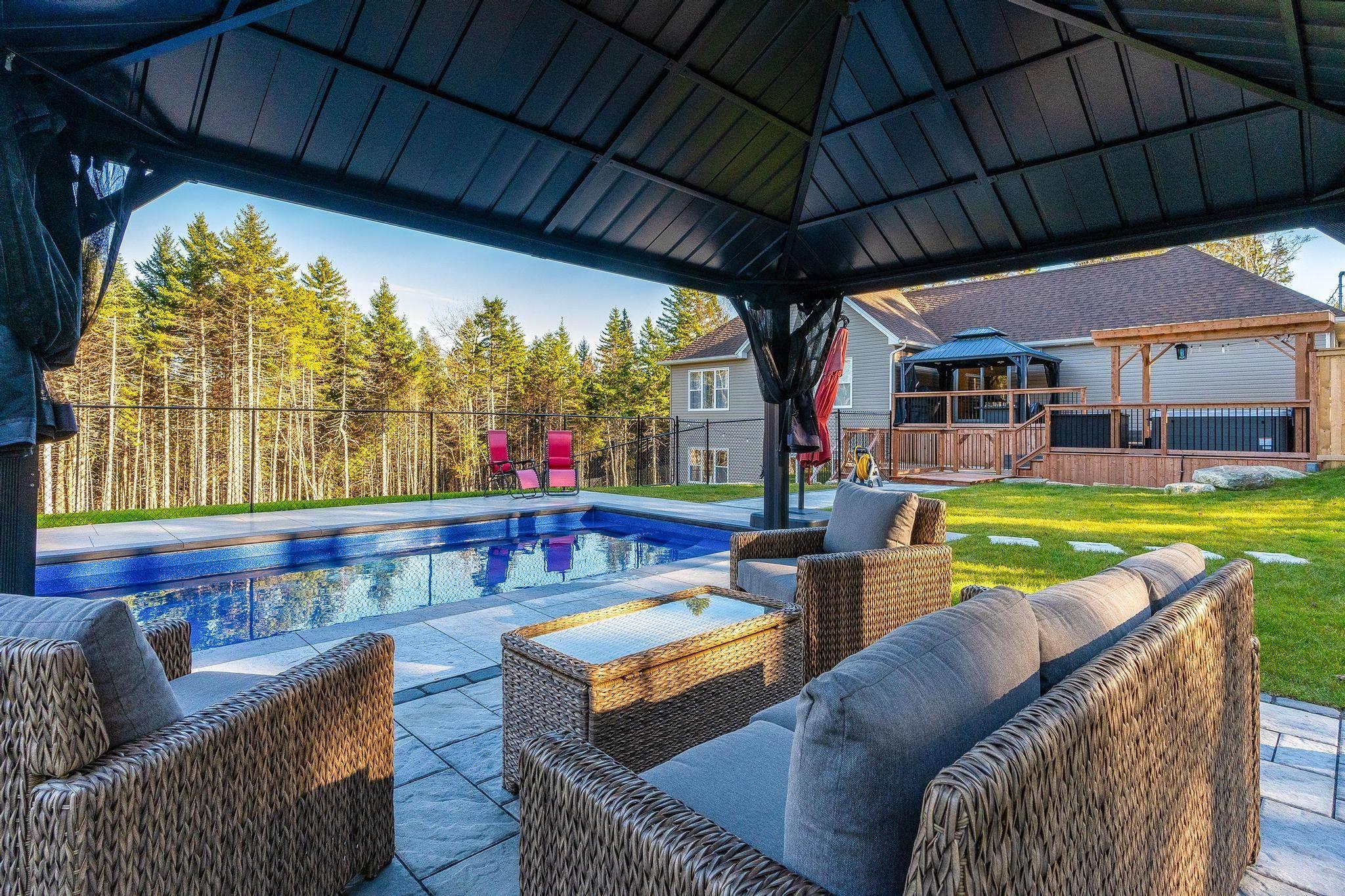 $1,099,999.00: 90 Luka Lane, Hammonds Plains