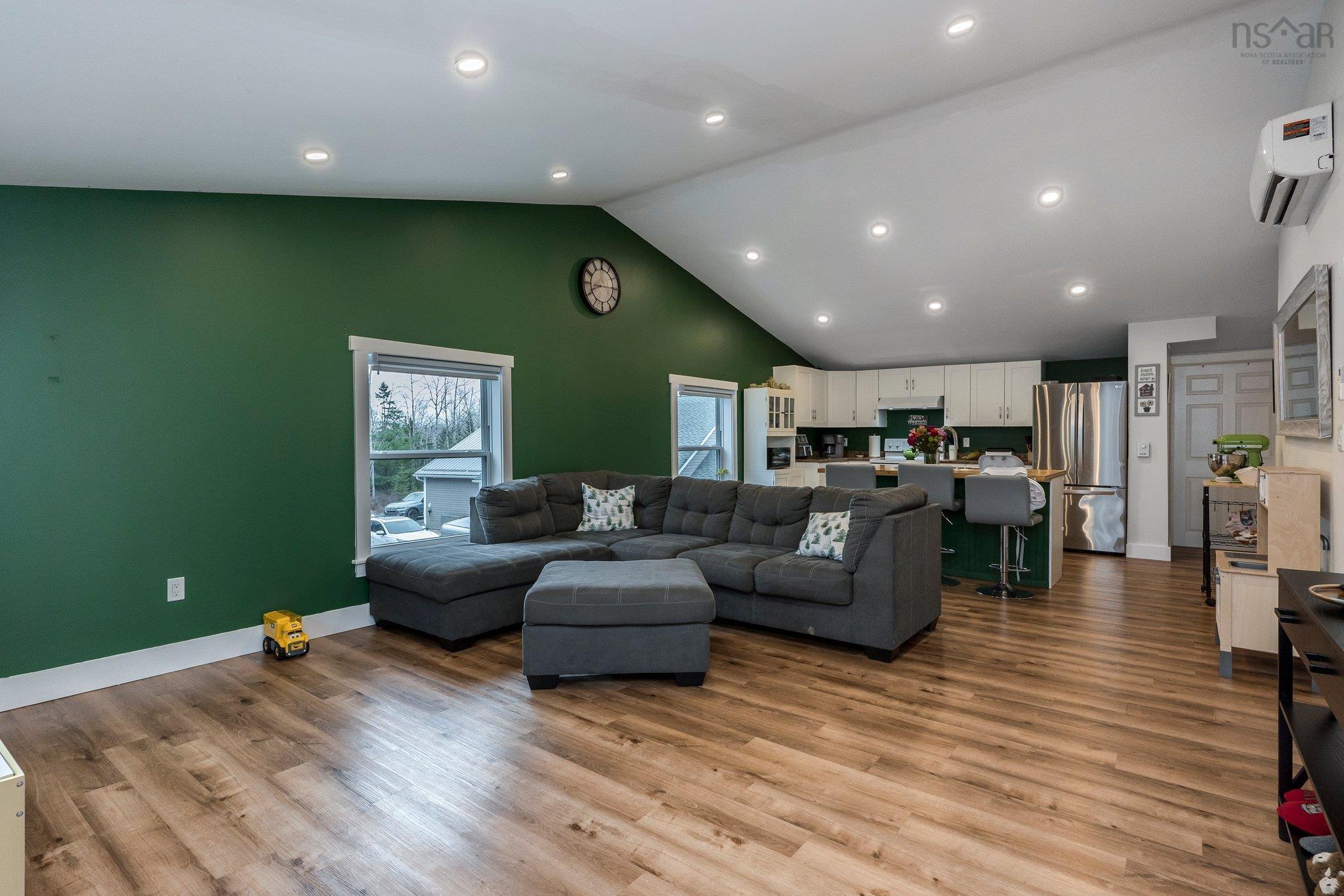 $1,190,000.00: 206 Monte Vista Road, Enfield