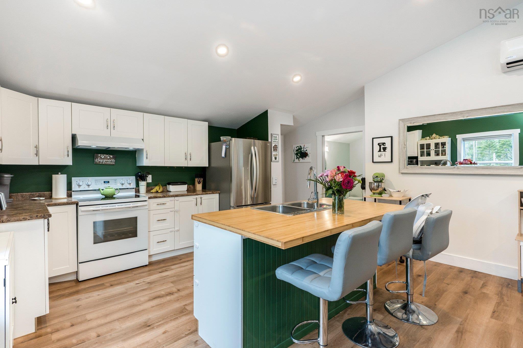 $1,190,000.00: 206 Monte Vista Road, Enfield