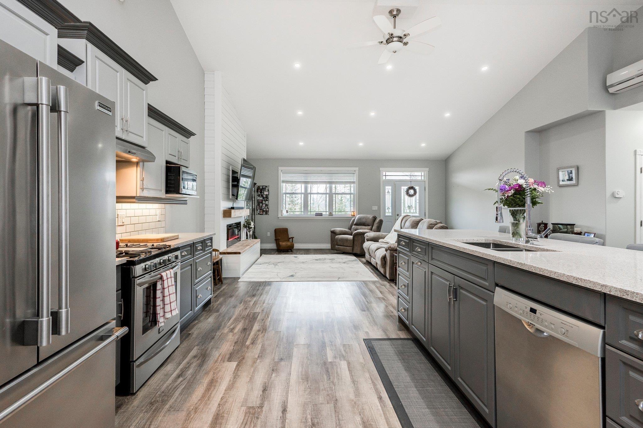 $1,190,000.00: 206 Monte Vista Road, Enfield